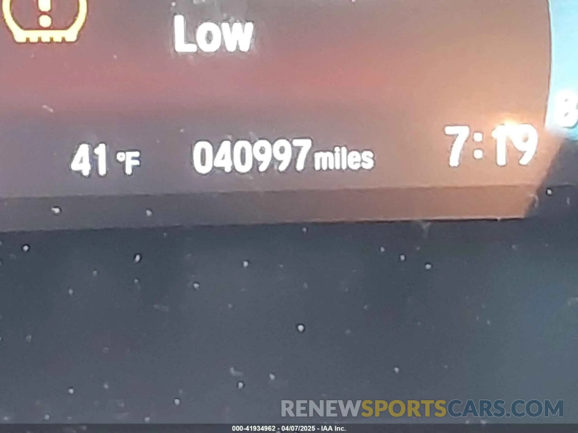 16 Photograph of a damaged car 2HGFC2F63KH506477 HONDA CIVIC 2019