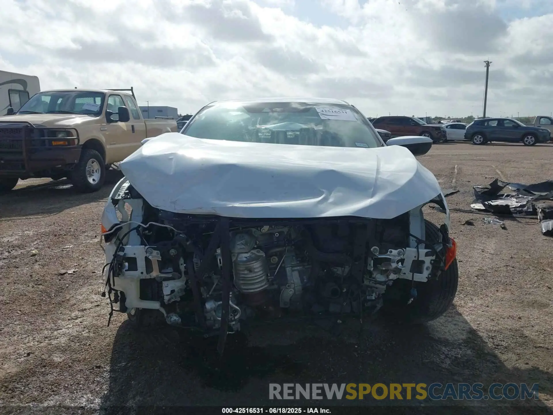 13 Photograph of a damaged car 2HGFC2F63KH585438 HONDA CIVIC 2019