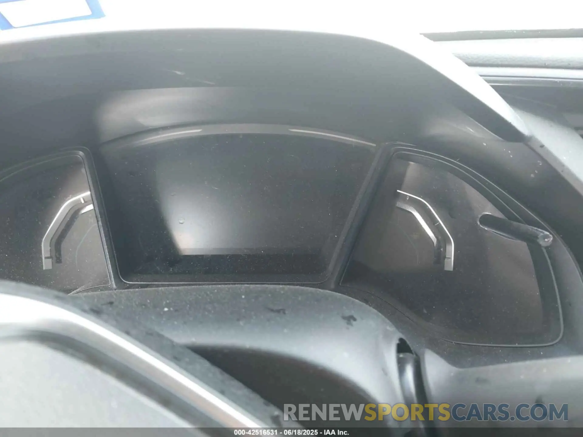 7 Photograph of a damaged car 2HGFC2F63KH585438 HONDA CIVIC 2019