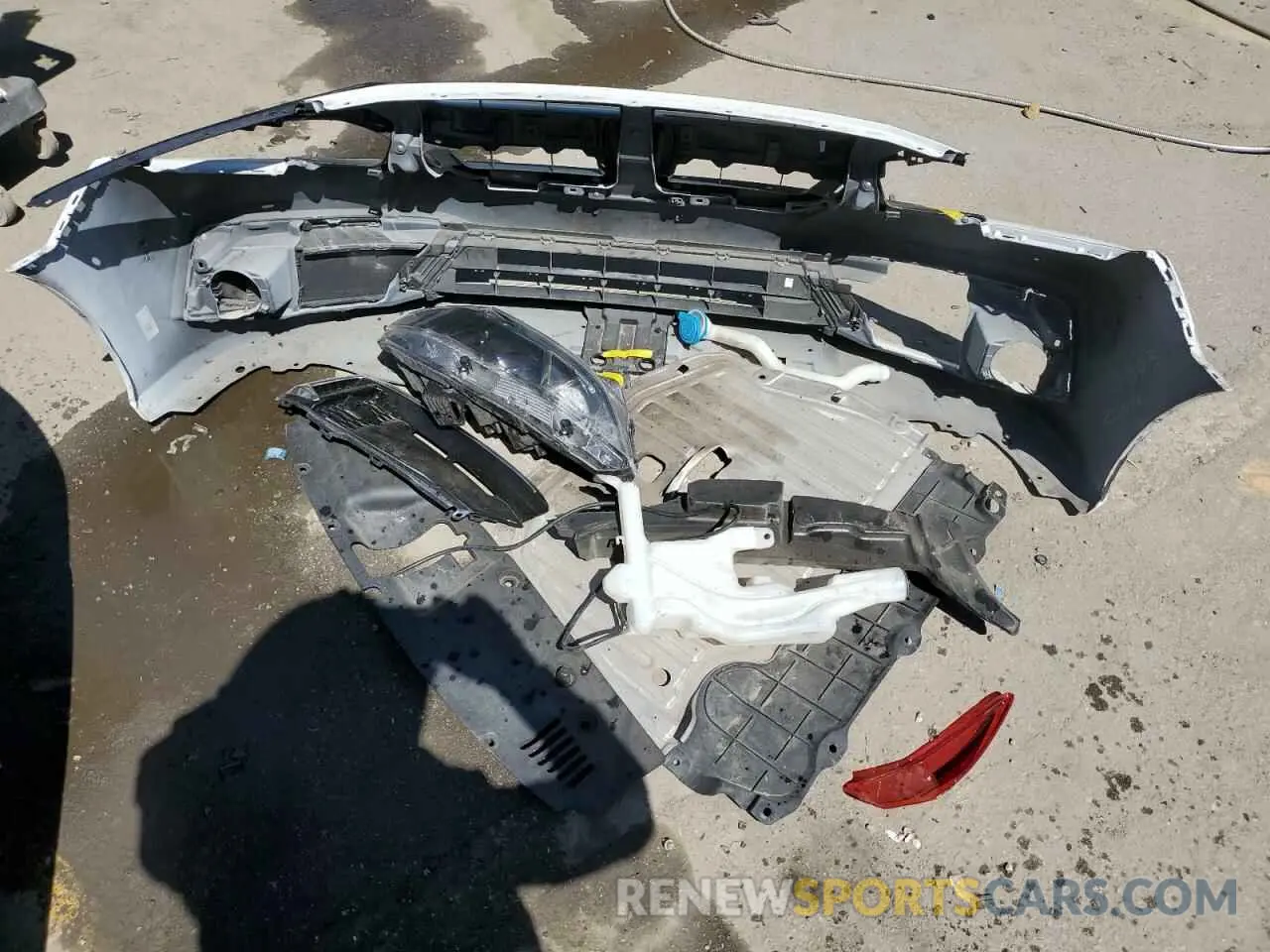 14 Photograph of a damaged car 2HGFC2F63KH586380 HONDA CIVIC 2019