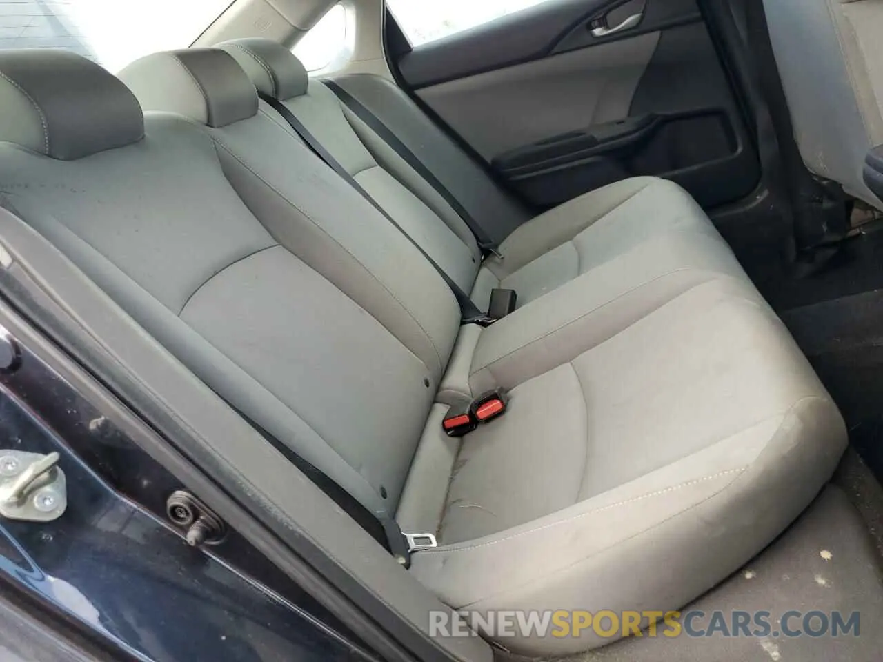 10 Photograph of a damaged car 2HGFC2F63KH586864 HONDA CIVIC 2019