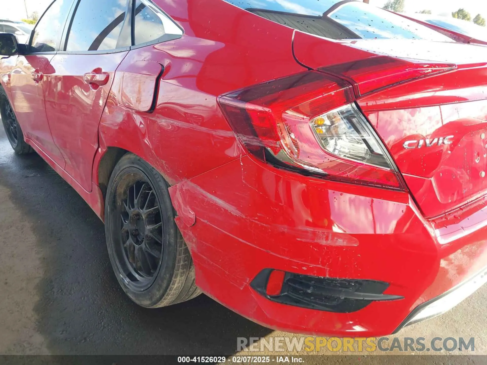 6 Photograph of a damaged car 2HGFC2F64KH501871 HONDA CIVIC 2019