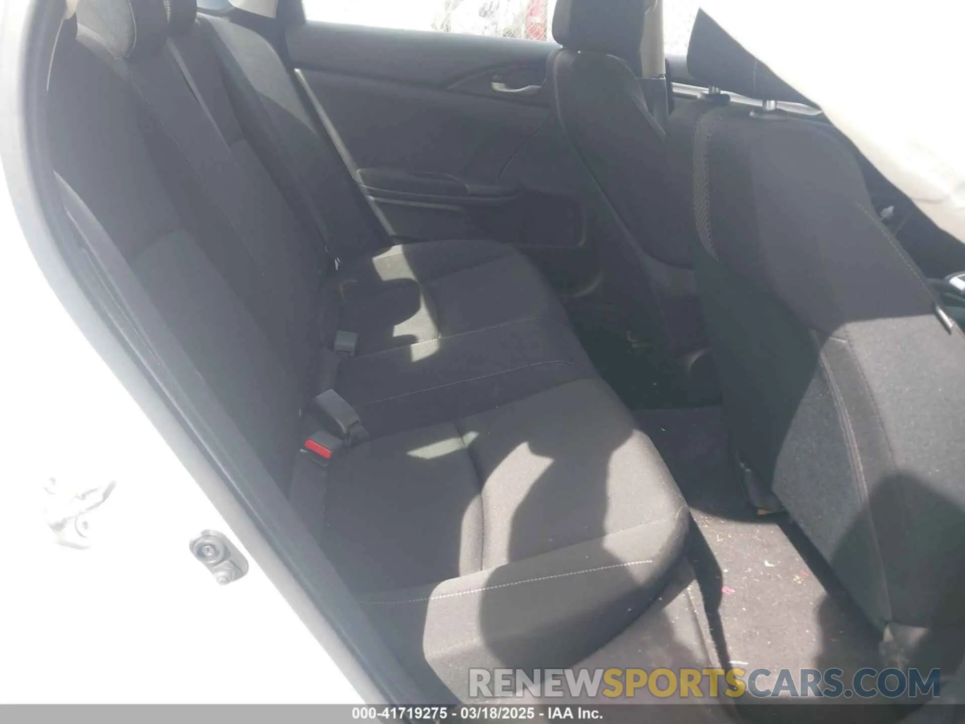 8 Photograph of a damaged car 2HGFC2F64KH518735 HONDA CIVIC 2019