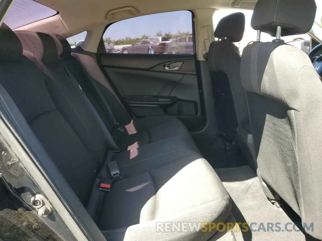 10 Photograph of a damaged car 2HGFC2F64KH529539 HONDA CIVIC 2019