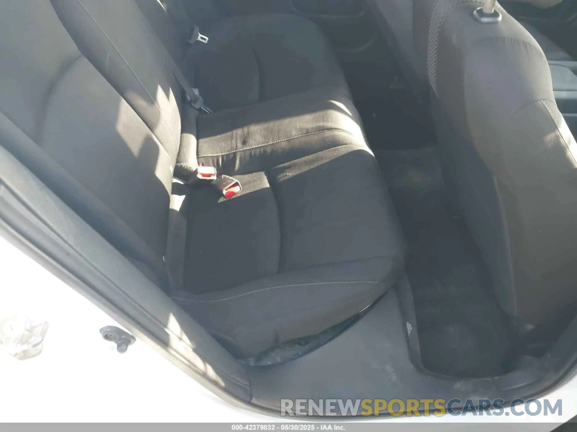 8 Photograph of a damaged car 2HGFC2F64KH531937 HONDA CIVIC 2019
