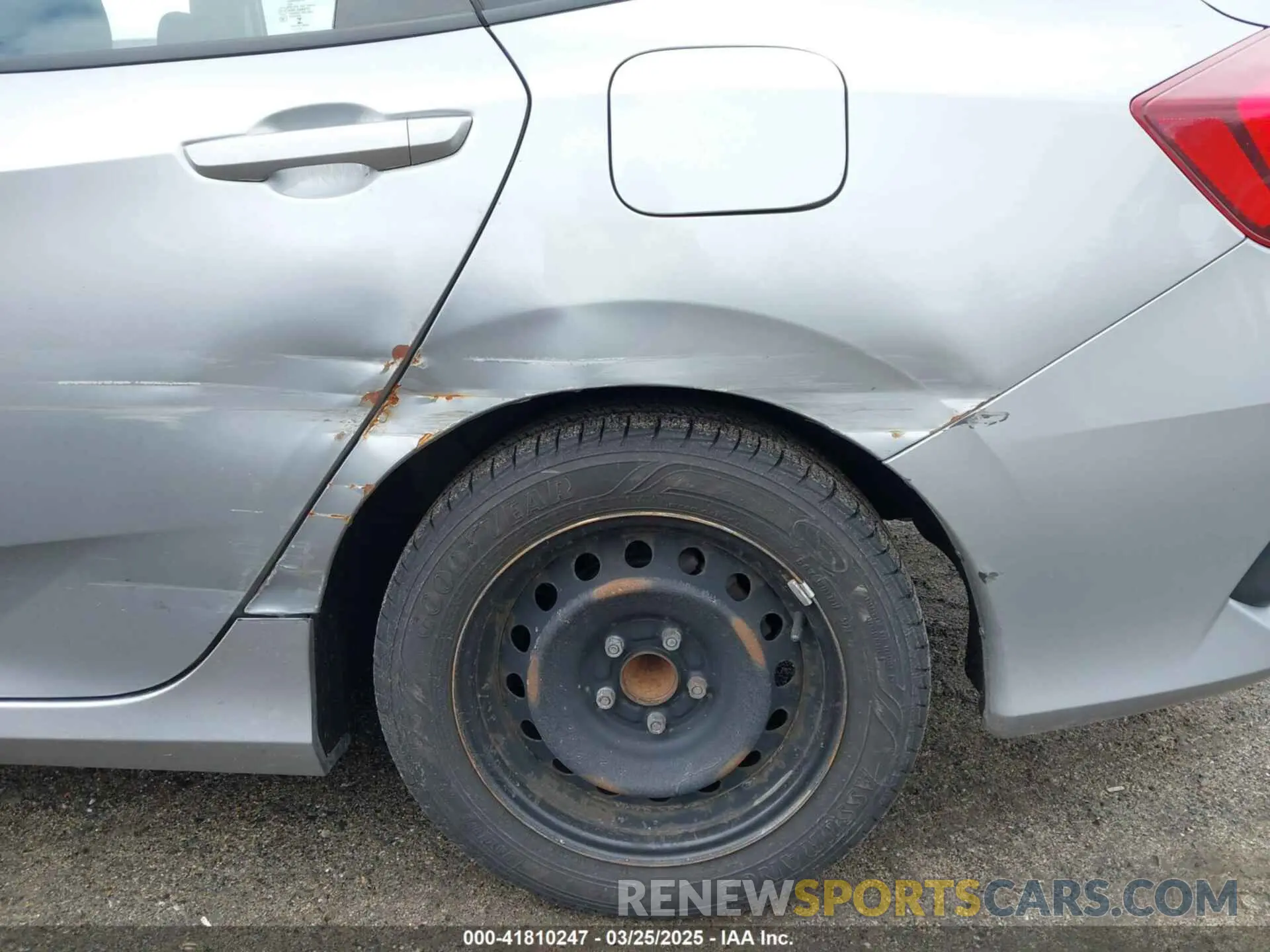 21 Photograph of a damaged car 2HGFC2F64KH546941 HONDA CIVIC 2019