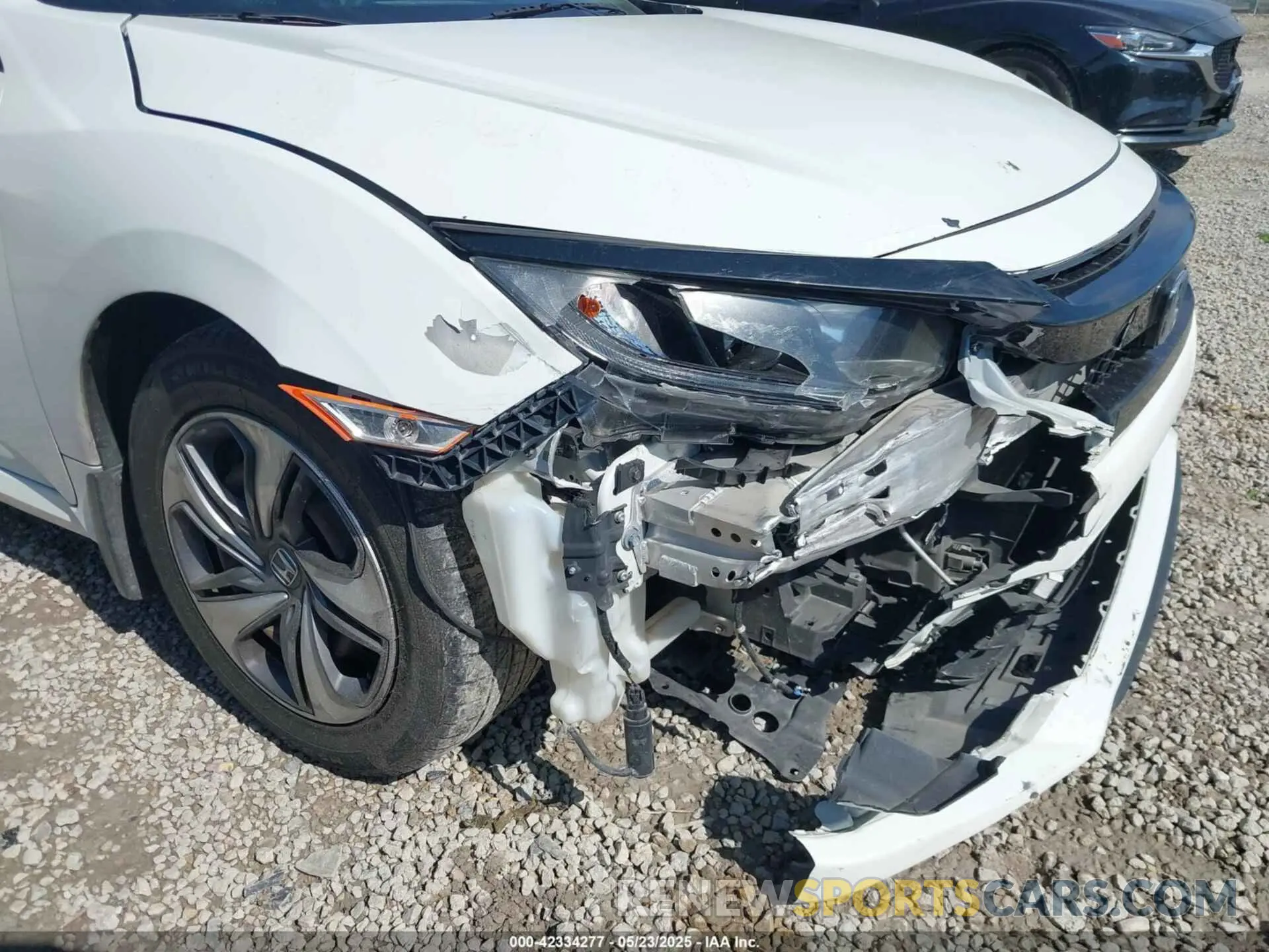 6 Photograph of a damaged car 2HGFC2F64KH548219 HONDA CIVIC 2019