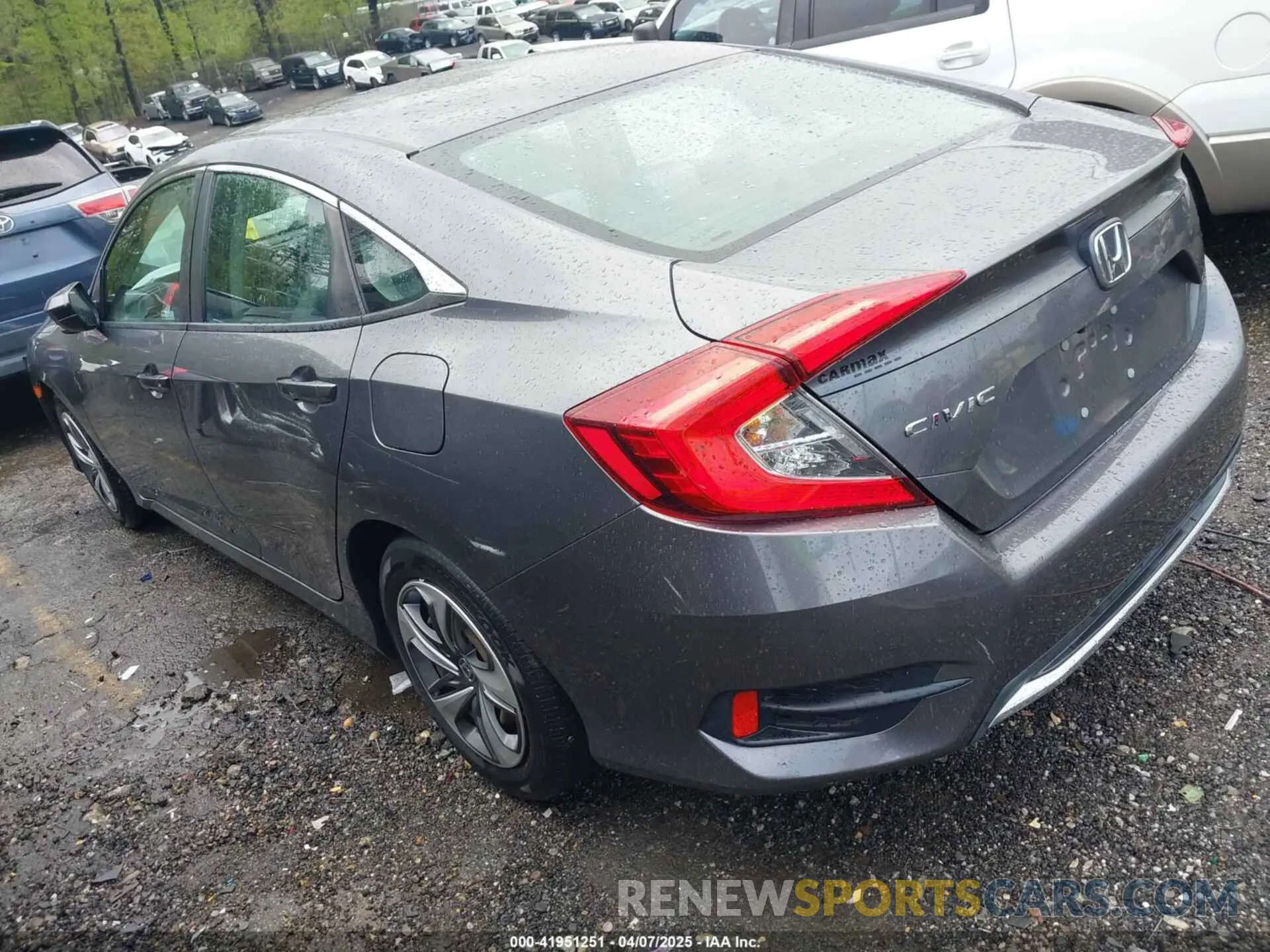 3 Photograph of a damaged car 2HGFC2F64KH570754 HONDA CIVIC 2019