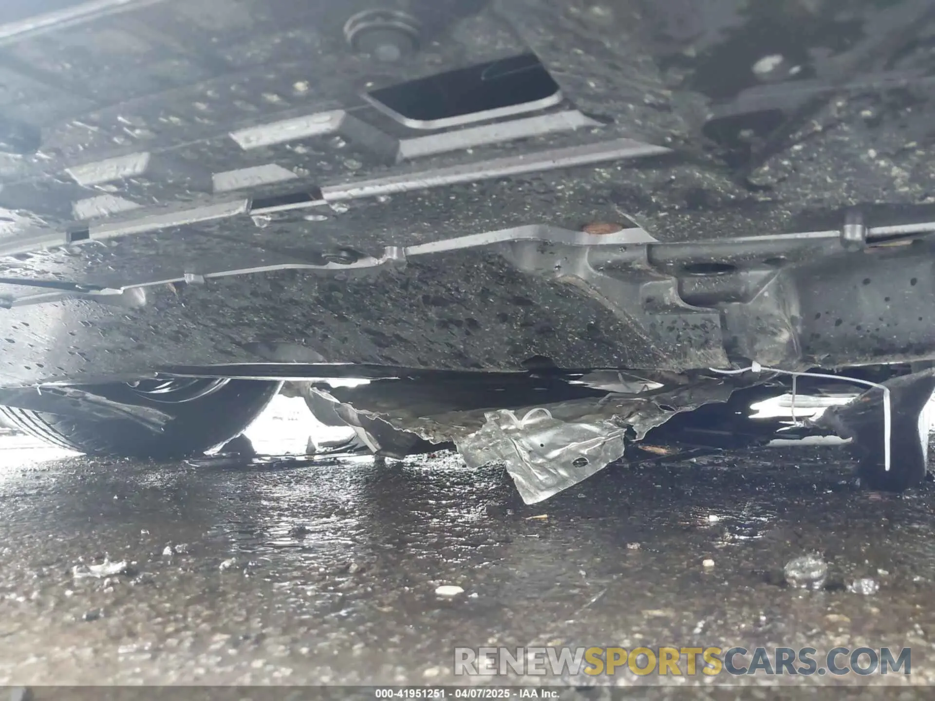 6 Photograph of a damaged car 2HGFC2F64KH570754 HONDA CIVIC 2019