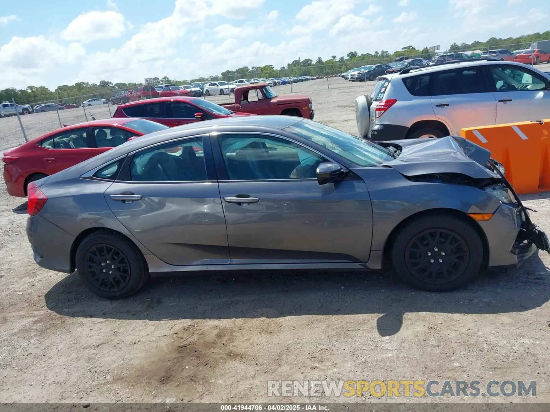 13 Photograph of a damaged car 2HGFC2F64KH596741 HONDA CIVIC 2019