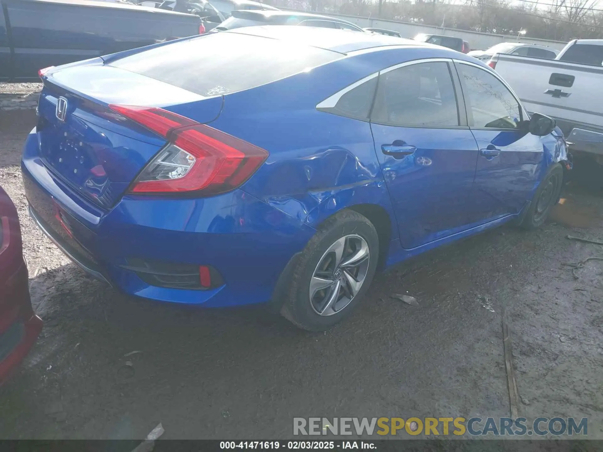 4 Photograph of a damaged car 2HGFC2F64KH600092 HONDA CIVIC 2019