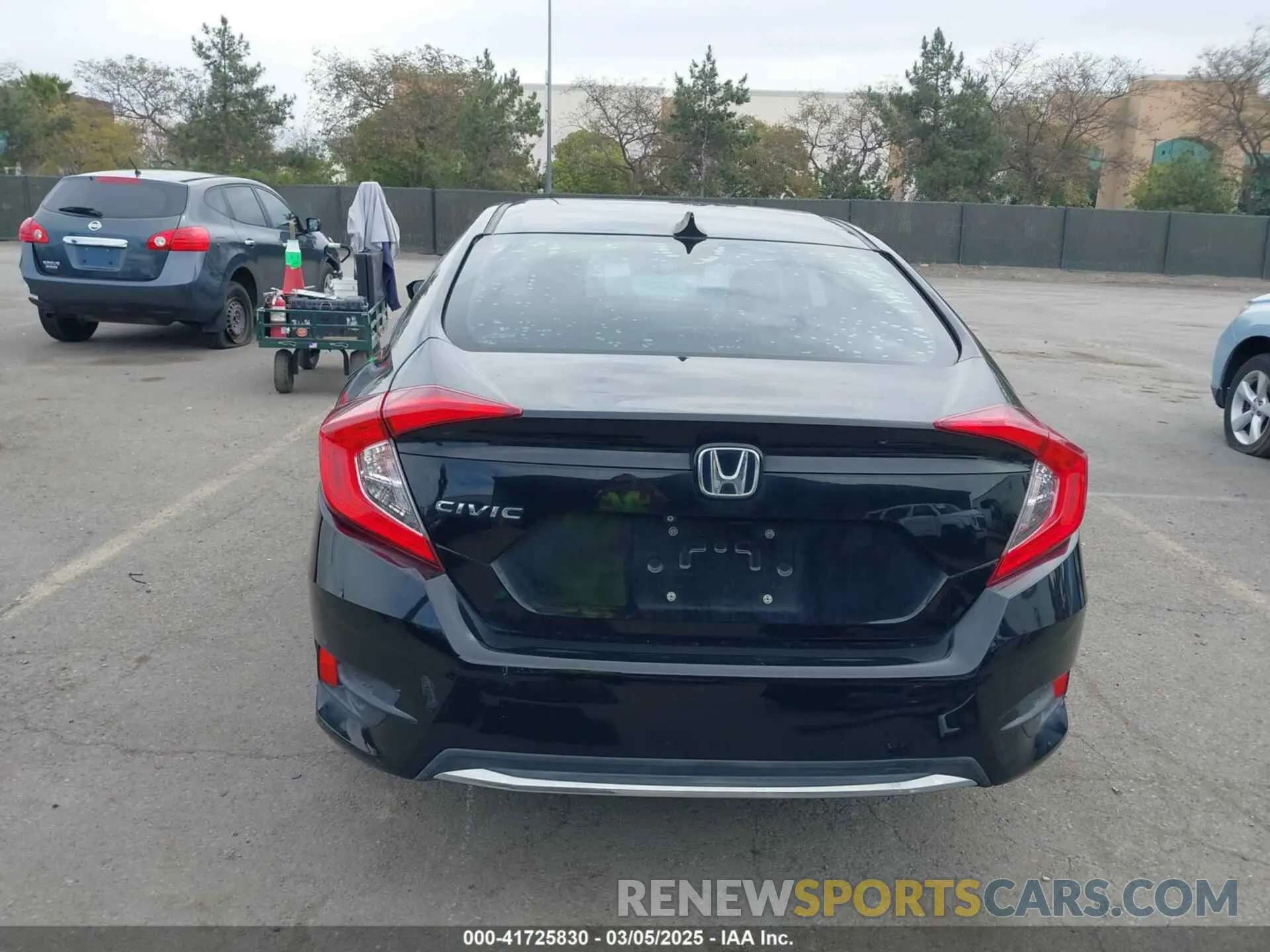 17 Photograph of a damaged car 2HGFC2F65KH520171 HONDA CIVIC 2019