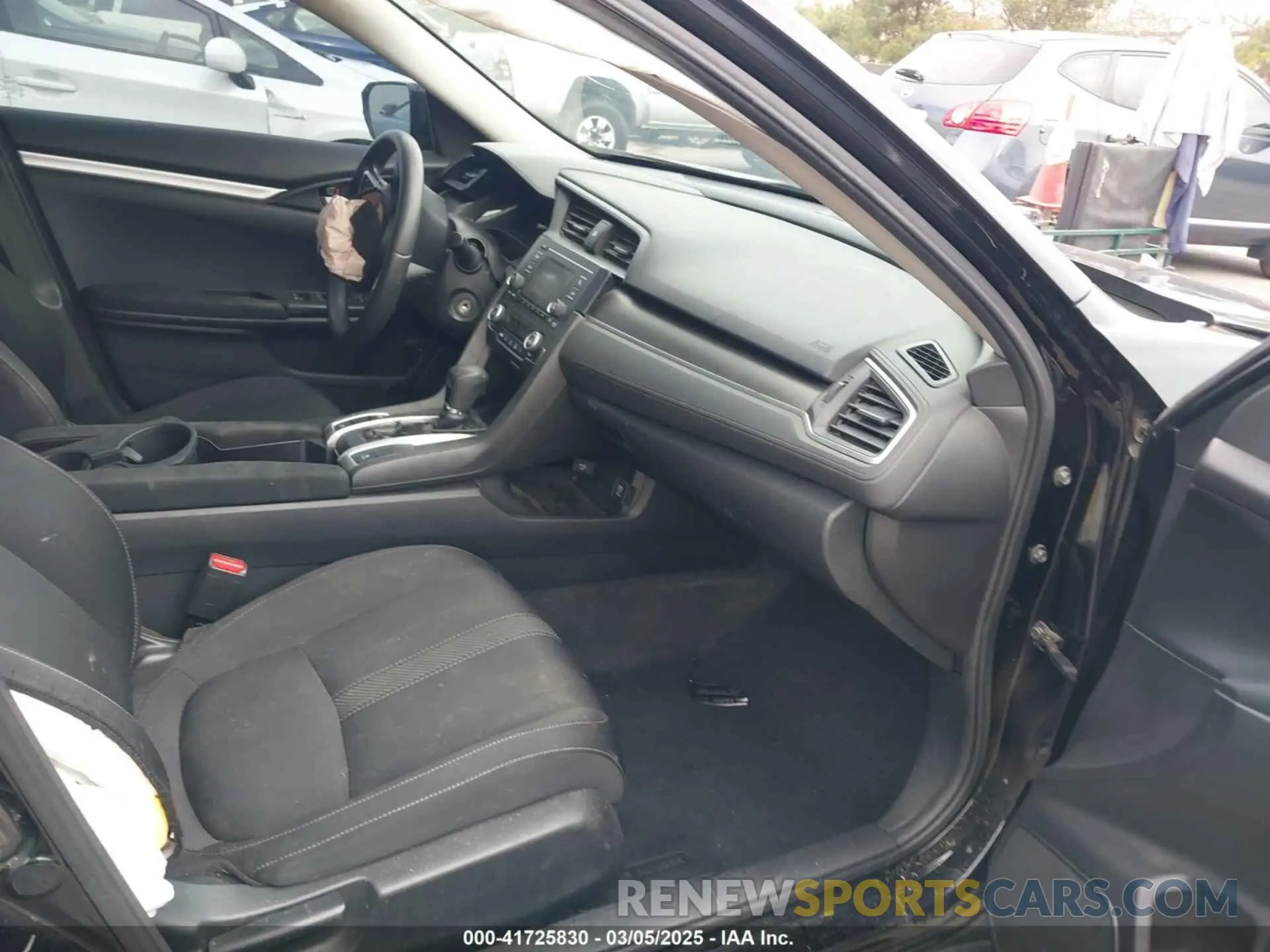 5 Photograph of a damaged car 2HGFC2F65KH520171 HONDA CIVIC 2019