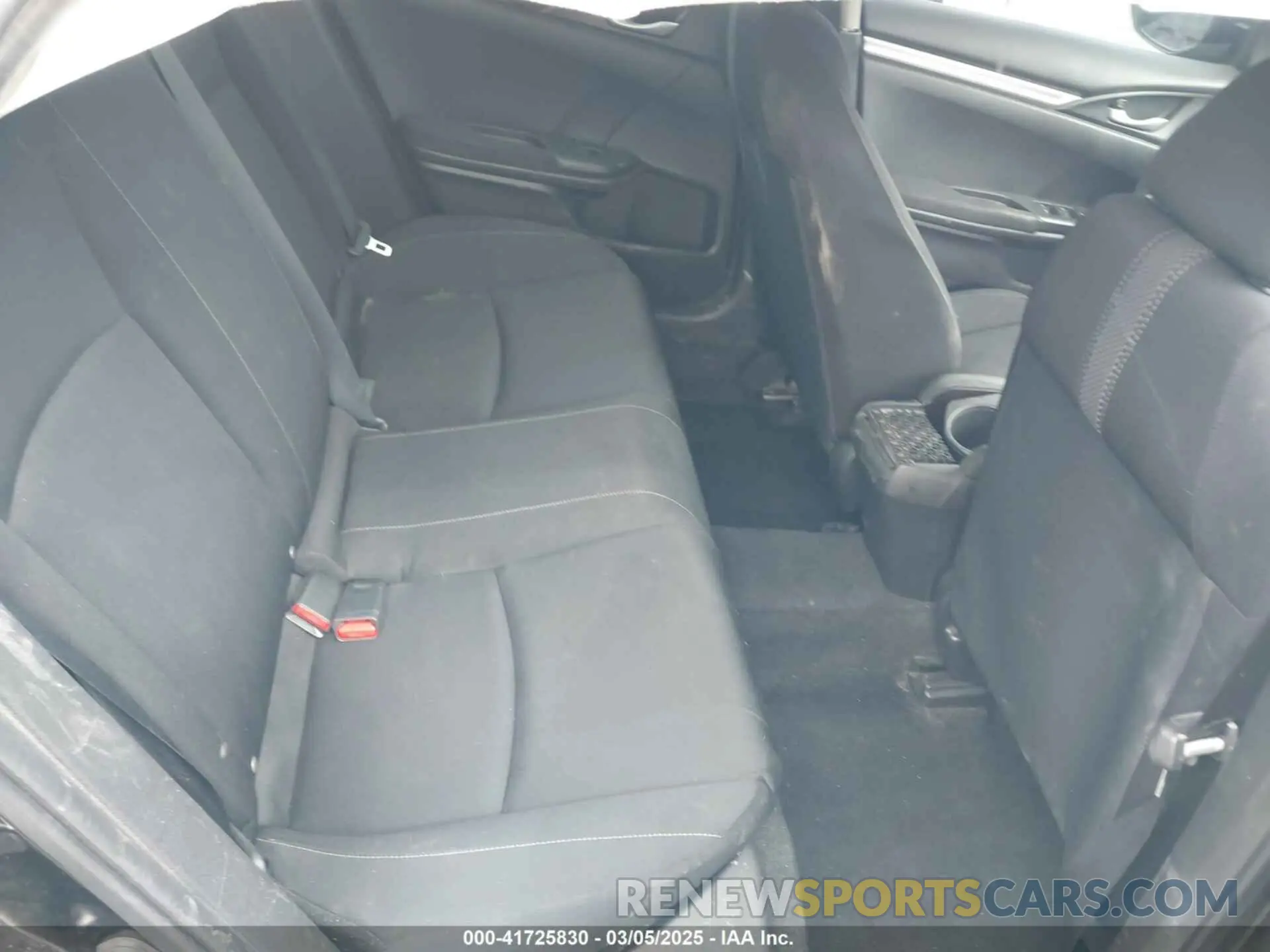 8 Photograph of a damaged car 2HGFC2F65KH520171 HONDA CIVIC 2019