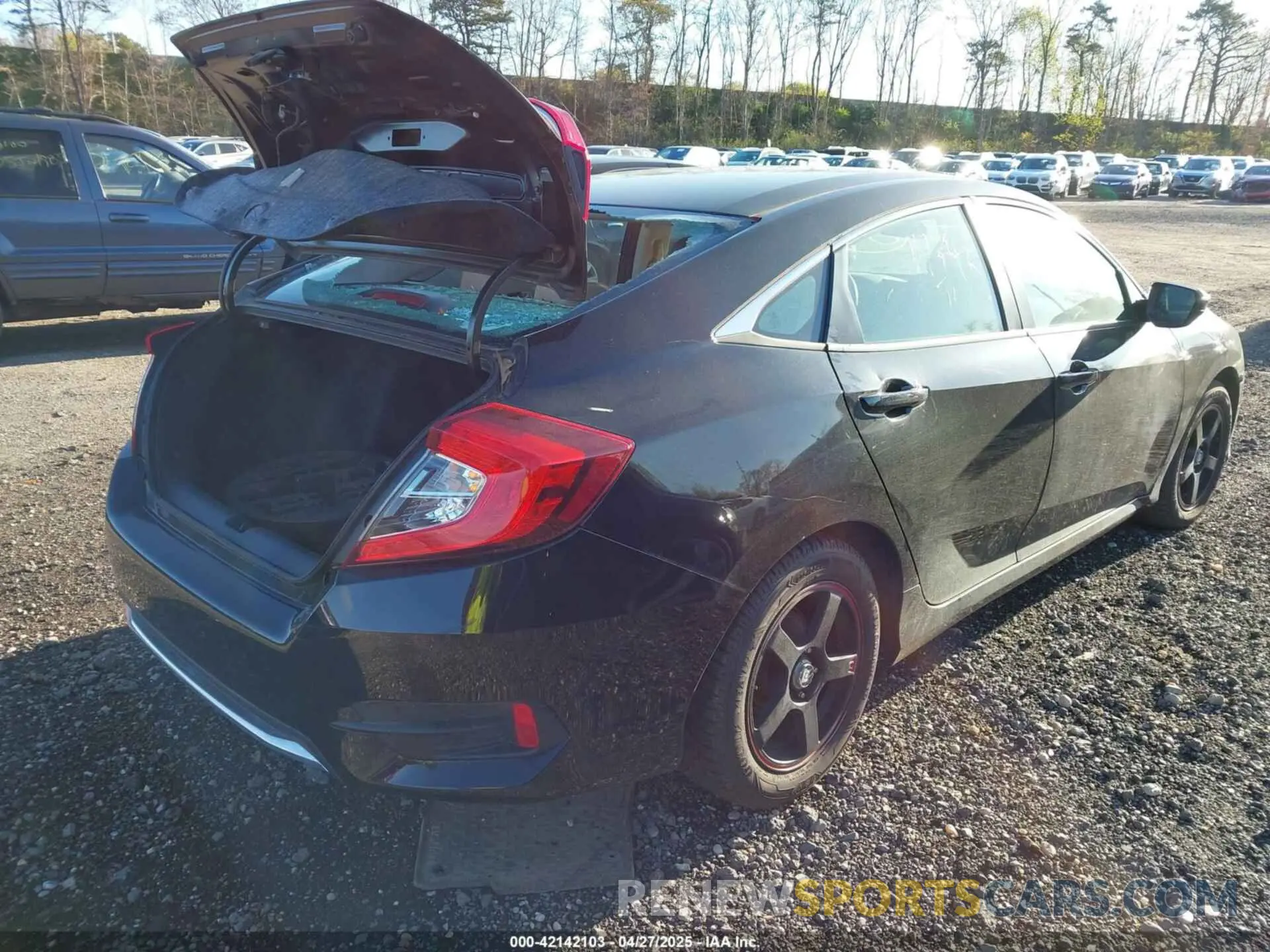 4 Photograph of a damaged car 2HGFC2F65KH523118 HONDA CIVIC 2019