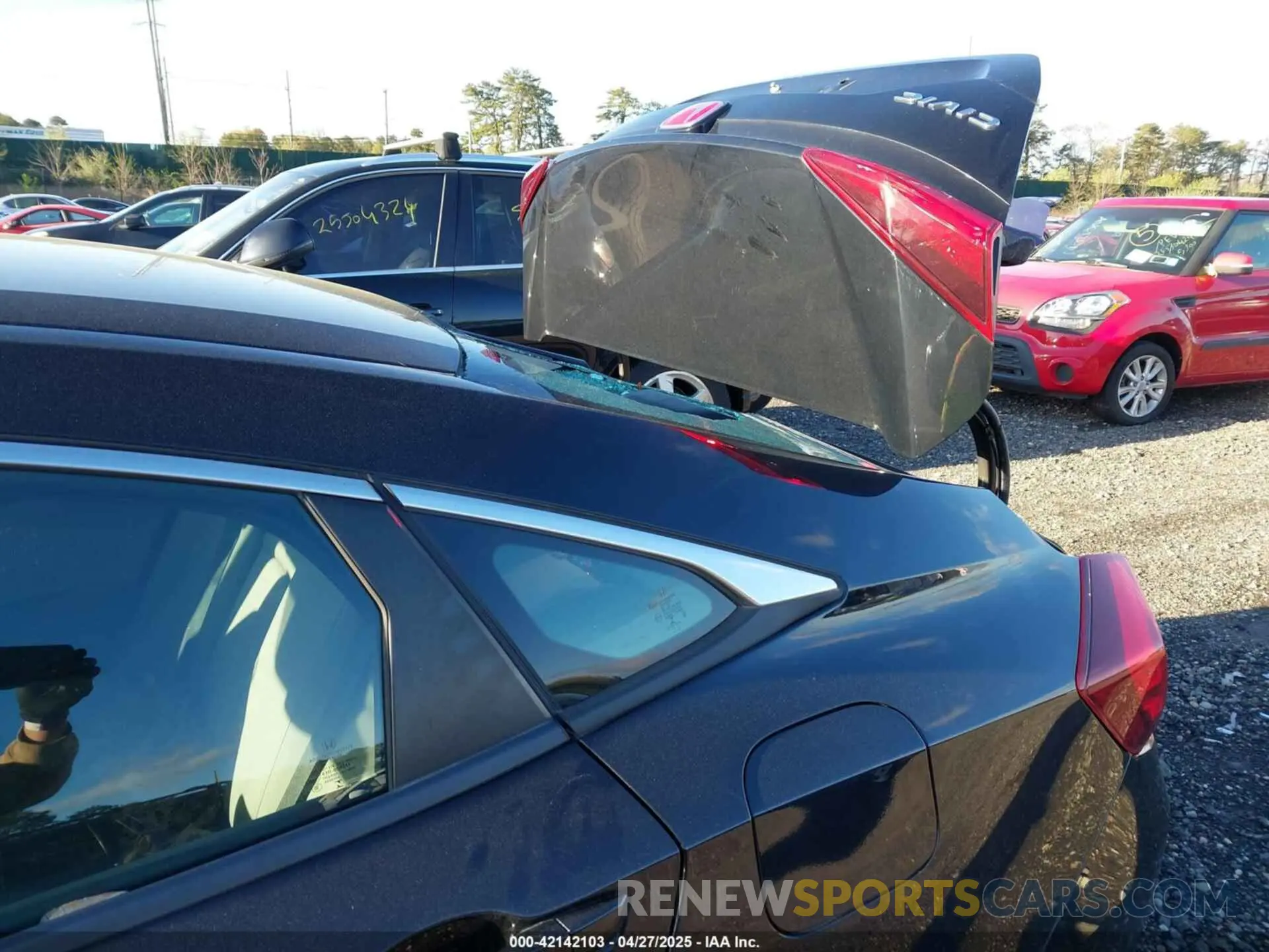 6 Photograph of a damaged car 2HGFC2F65KH523118 HONDA CIVIC 2019