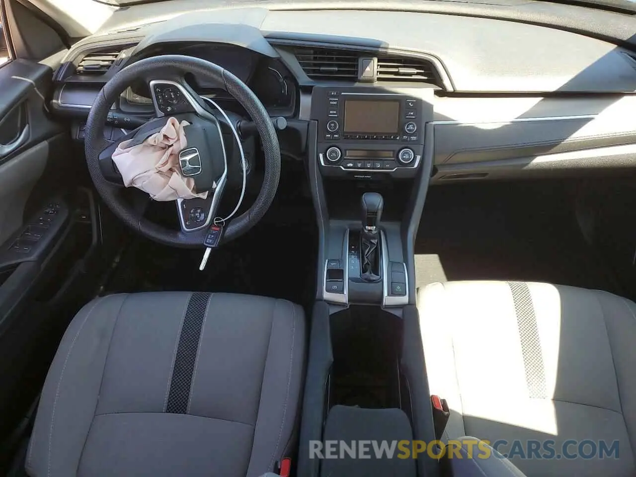 8 Photograph of a damaged car 2HGFC2F65KH525466 HONDA CIVIC 2019