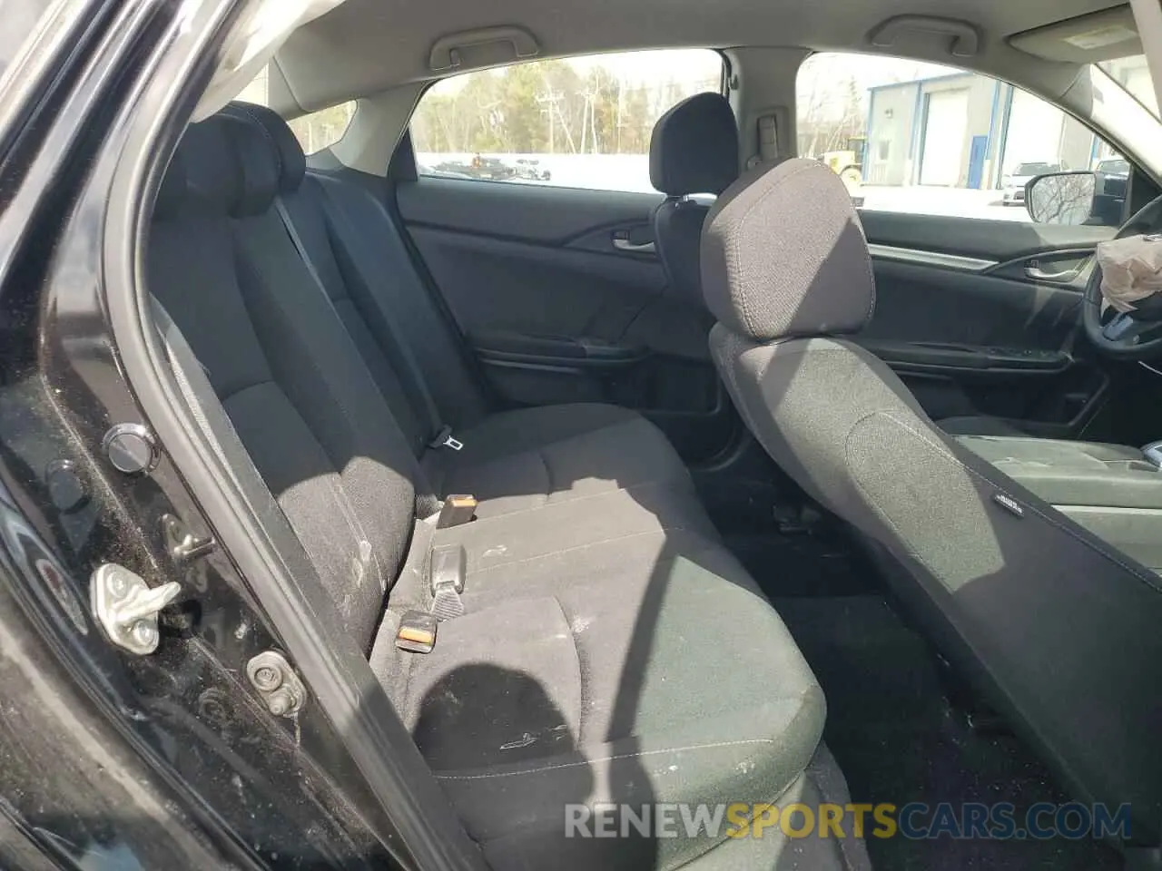 10 Photograph of a damaged car 2HGFC2F65KH538508 HONDA CIVIC 2019