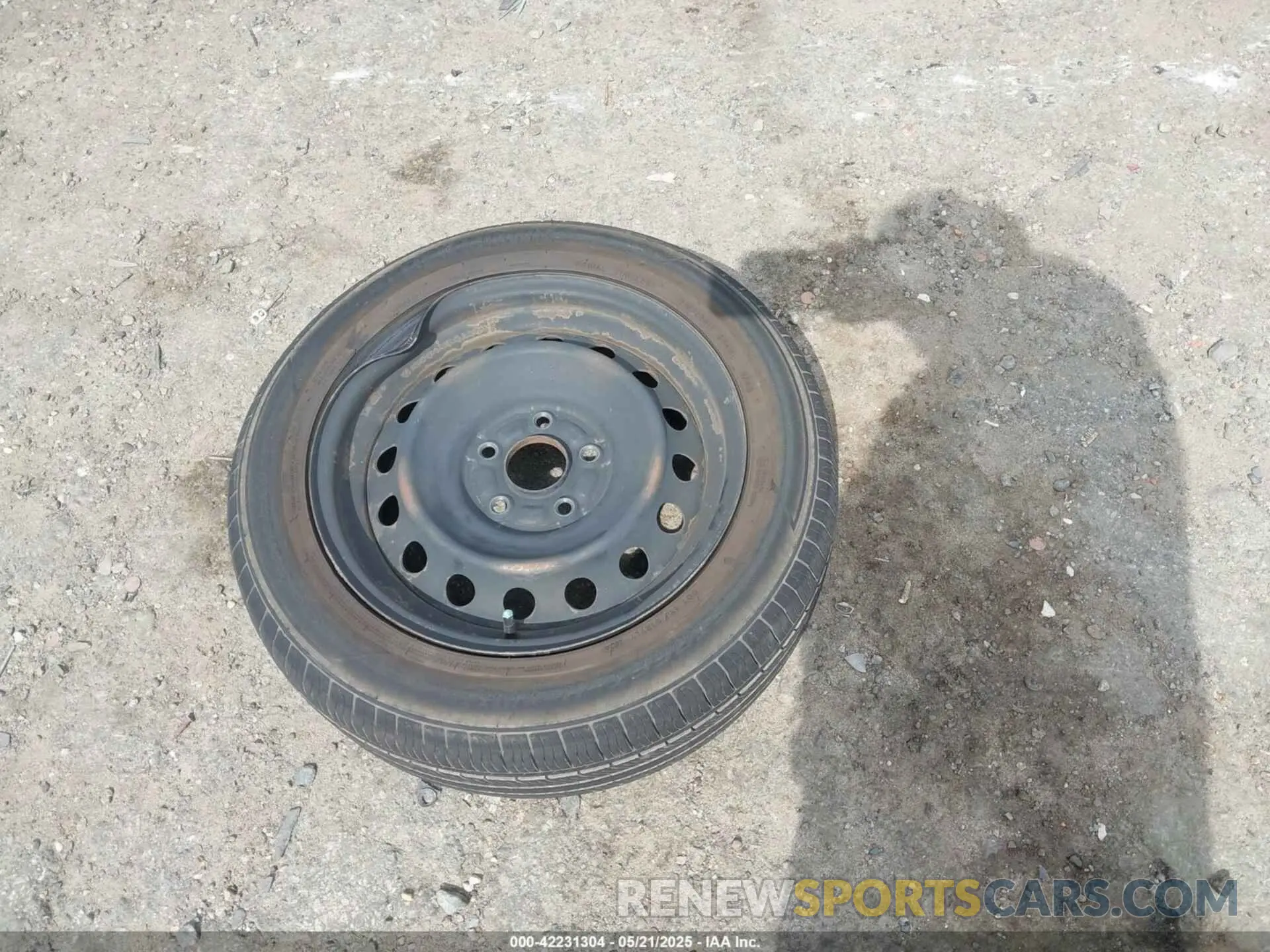 12 Photograph of a damaged car 2HGFC2F65KH548777 HONDA CIVIC 2019