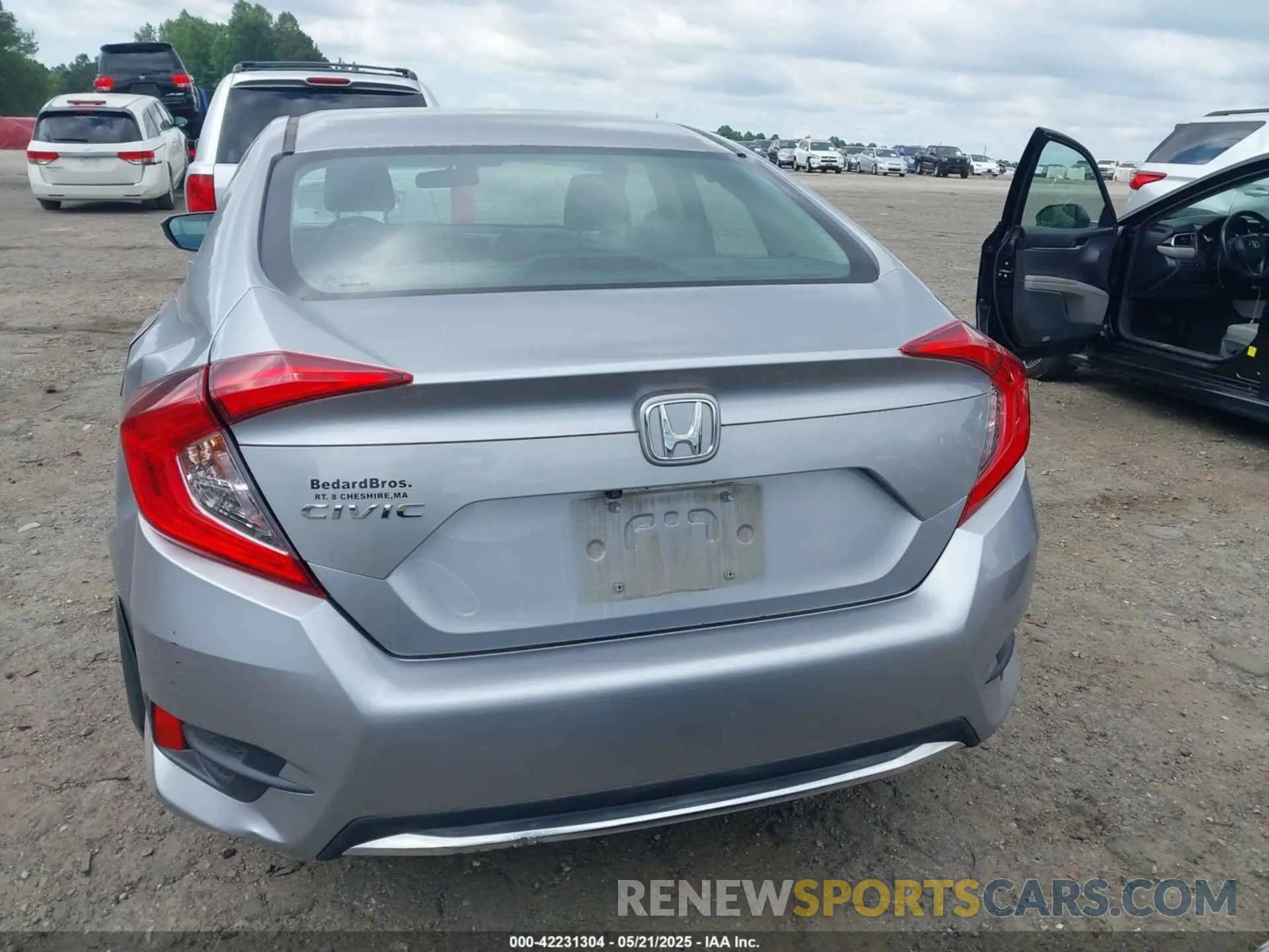 17 Photograph of a damaged car 2HGFC2F65KH548777 HONDA CIVIC 2019