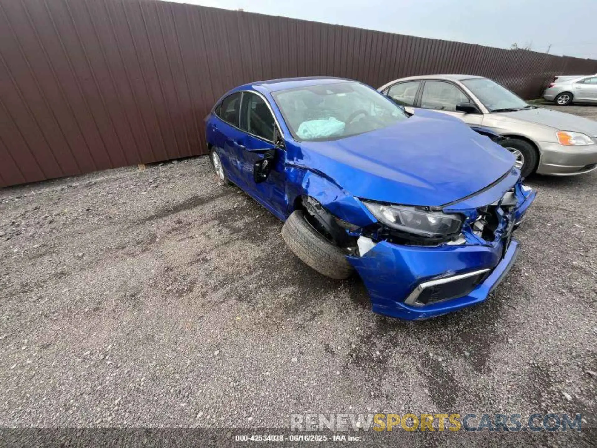 1 Photograph of a damaged car 2HGFC2F66KH520311 HONDA CIVIC 2019