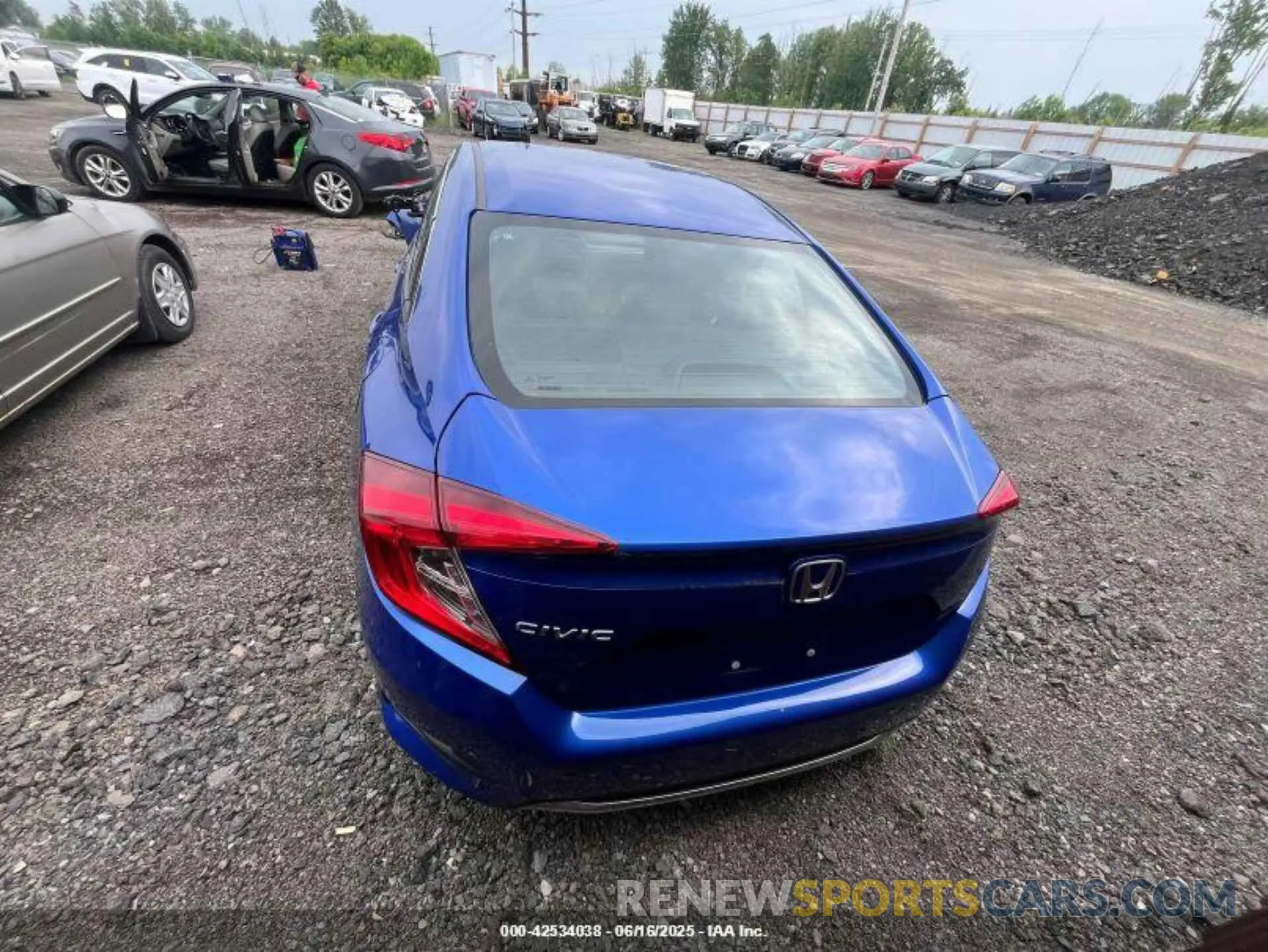 13 Photograph of a damaged car 2HGFC2F66KH520311 HONDA CIVIC 2019