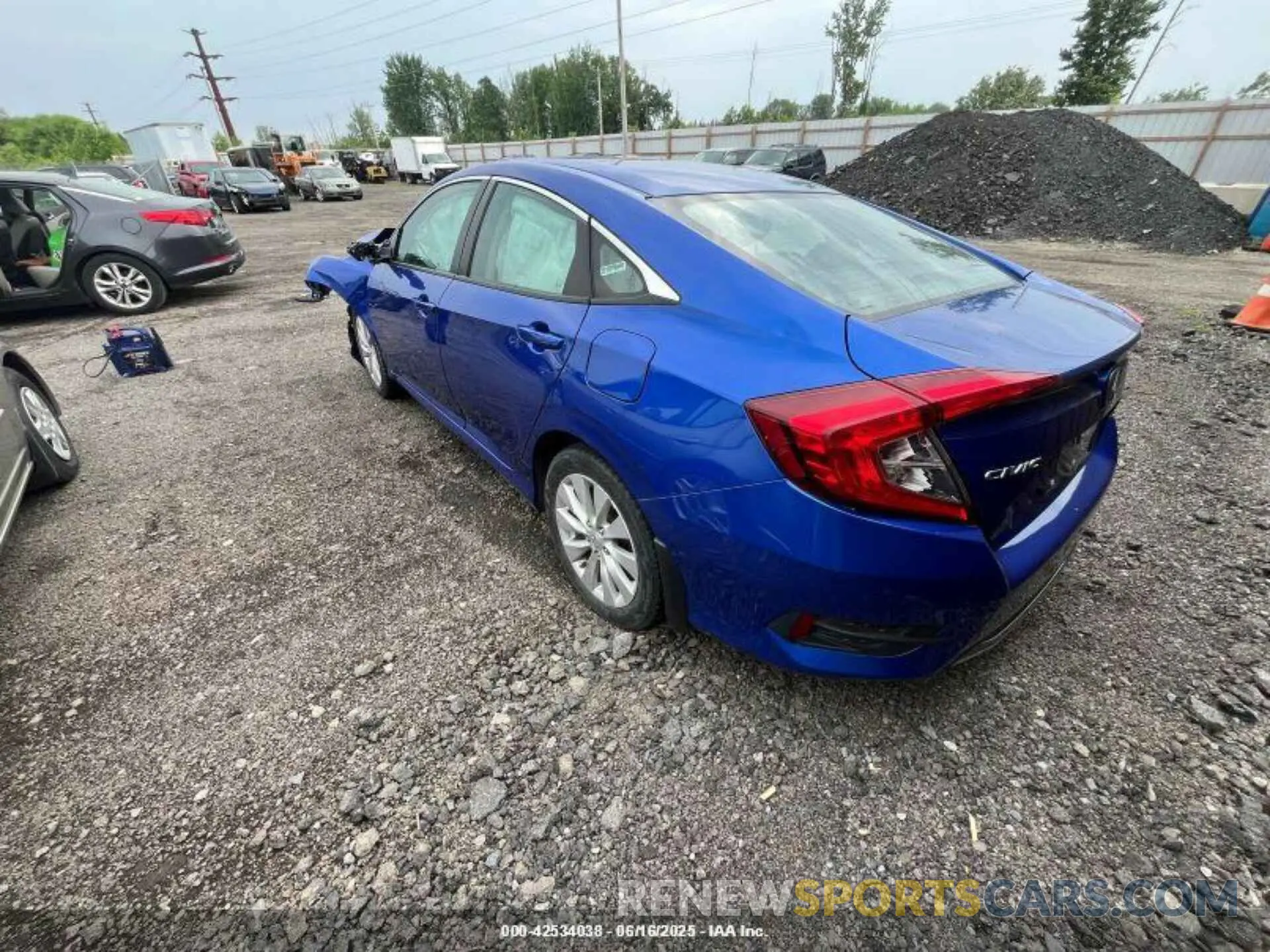 3 Photograph of a damaged car 2HGFC2F66KH520311 HONDA CIVIC 2019