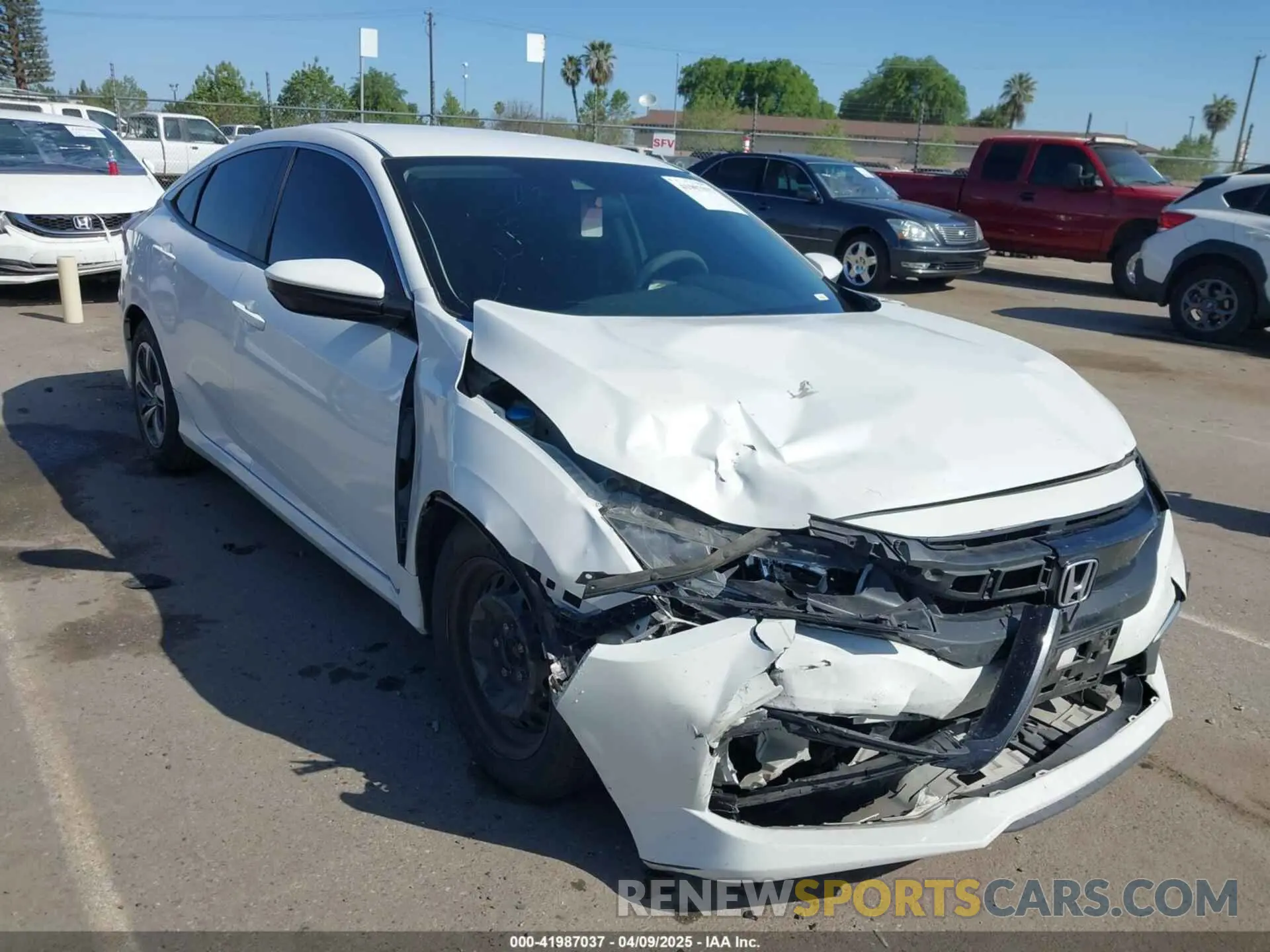 1 Photograph of a damaged car 2HGFC2F66KH522186 HONDA CIVIC 2019
