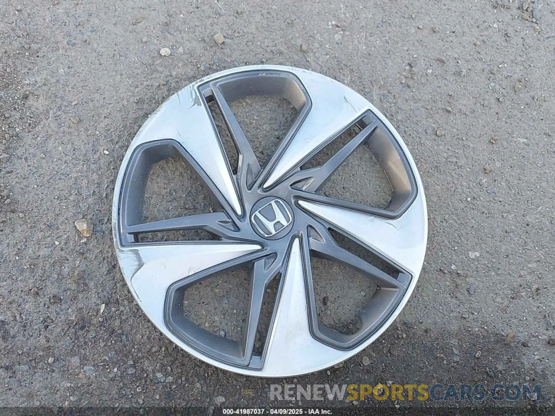 12 Photograph of a damaged car 2HGFC2F66KH522186 HONDA CIVIC 2019
