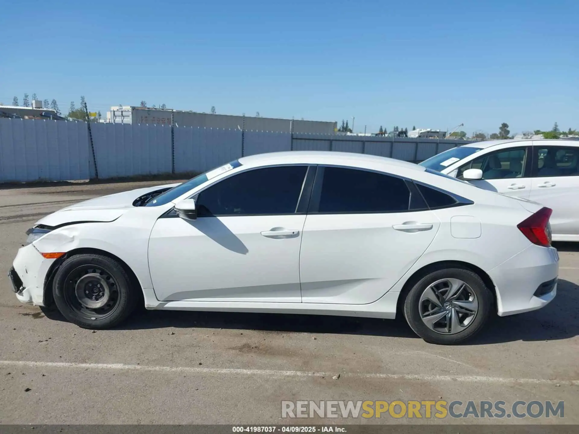 15 Photograph of a damaged car 2HGFC2F66KH522186 HONDA CIVIC 2019