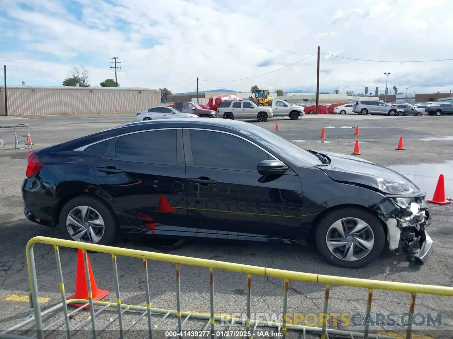 13 Photograph of a damaged car 2HGFC2F66KH529493 HONDA CIVIC 2019