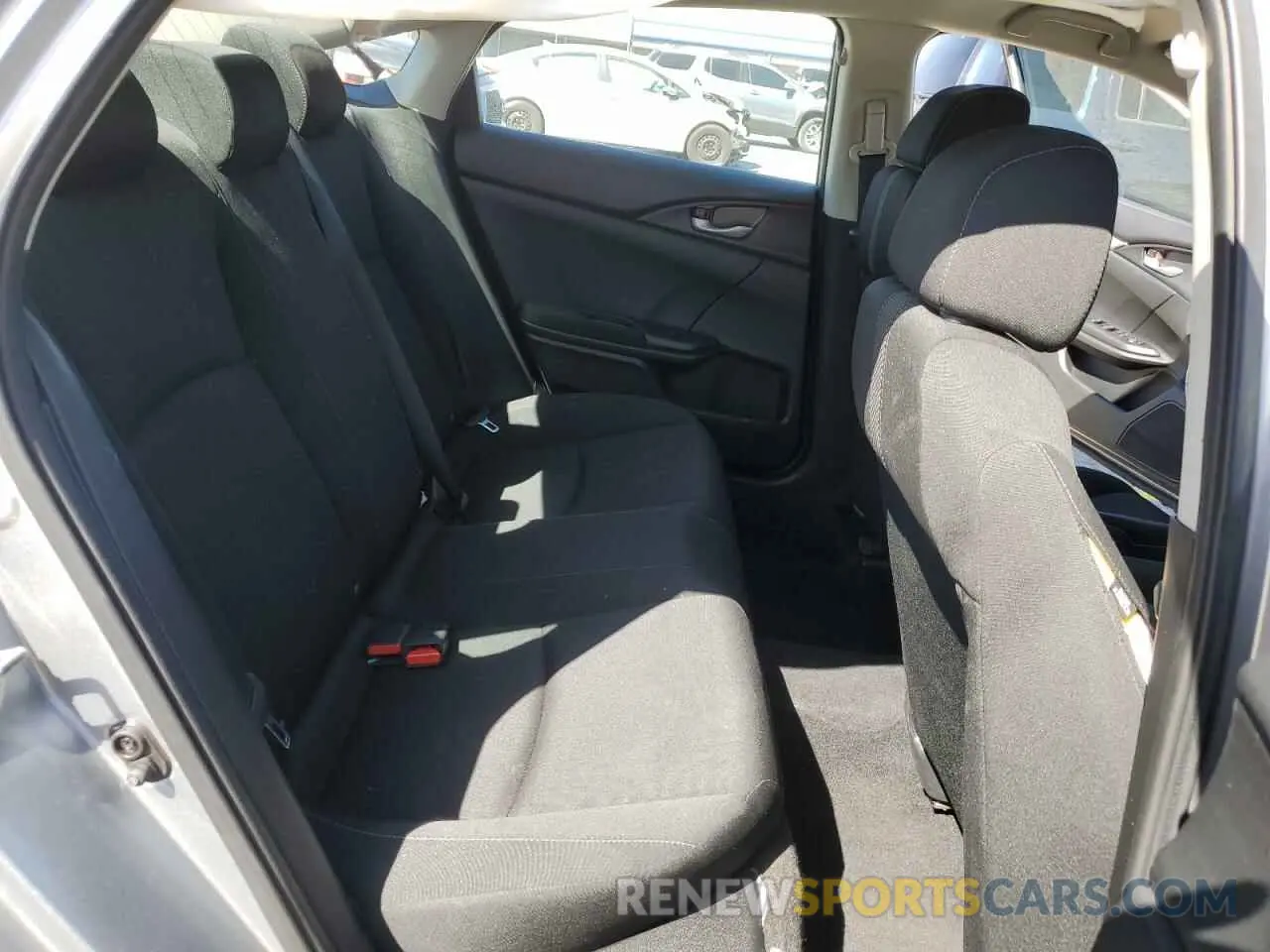 10 Photograph of a damaged car 2HGFC2F66KH548402 HONDA CIVIC 2019