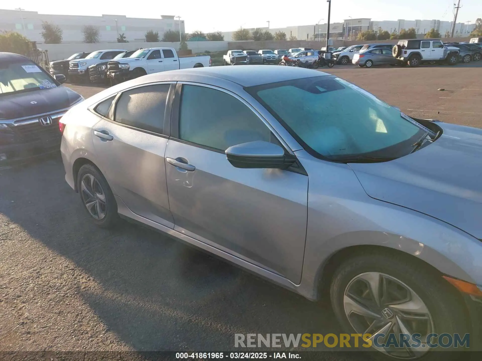 13 Photograph of a damaged car 2HGFC2F66KH550182 HONDA CIVIC 2019