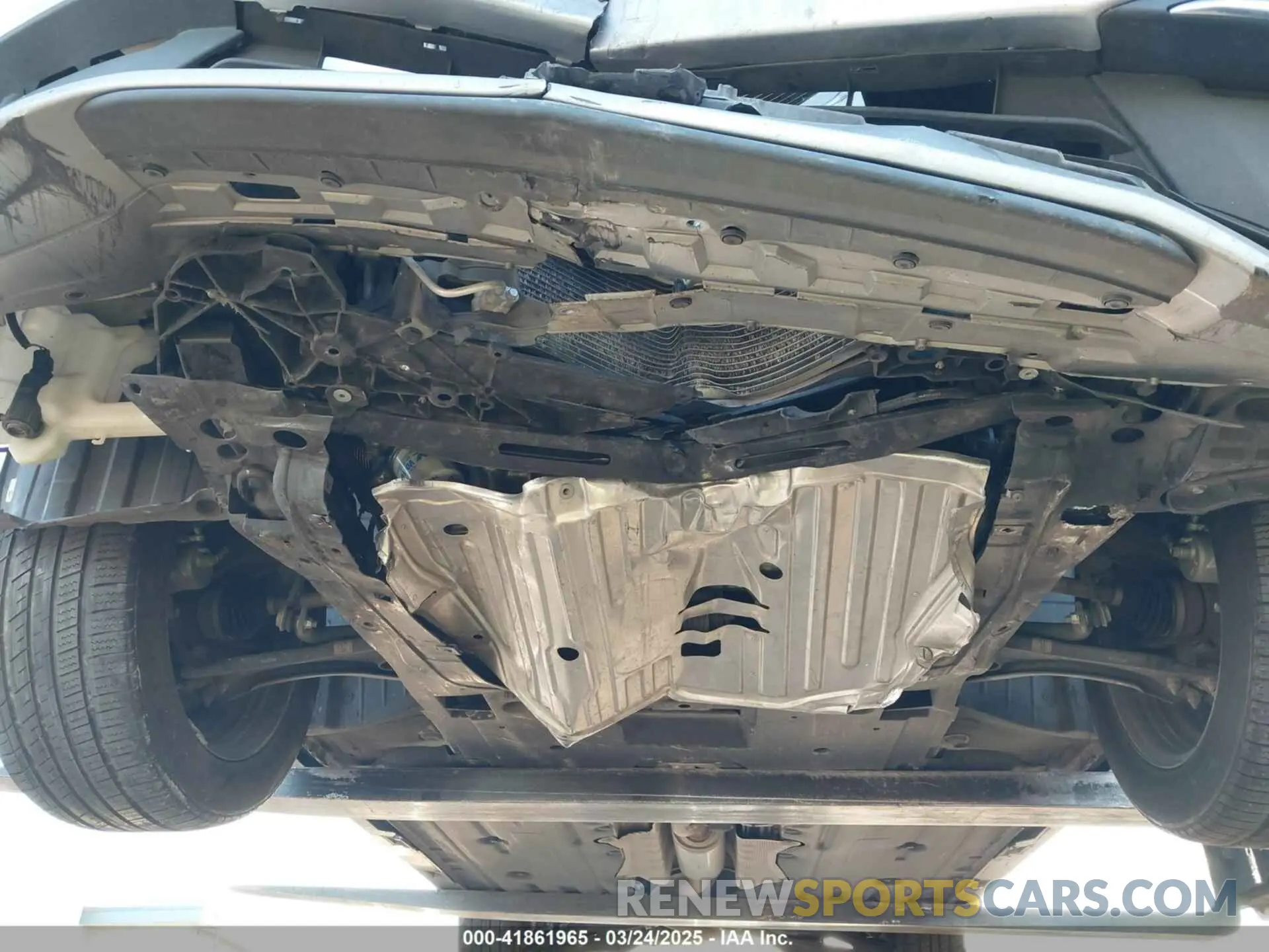 19 Photograph of a damaged car 2HGFC2F66KH550182 HONDA CIVIC 2019