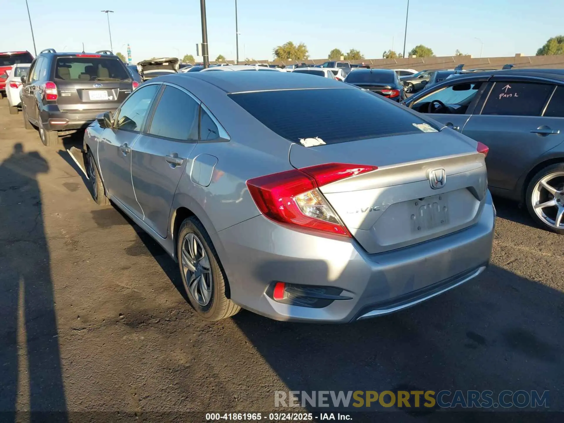 3 Photograph of a damaged car 2HGFC2F66KH550182 HONDA CIVIC 2019