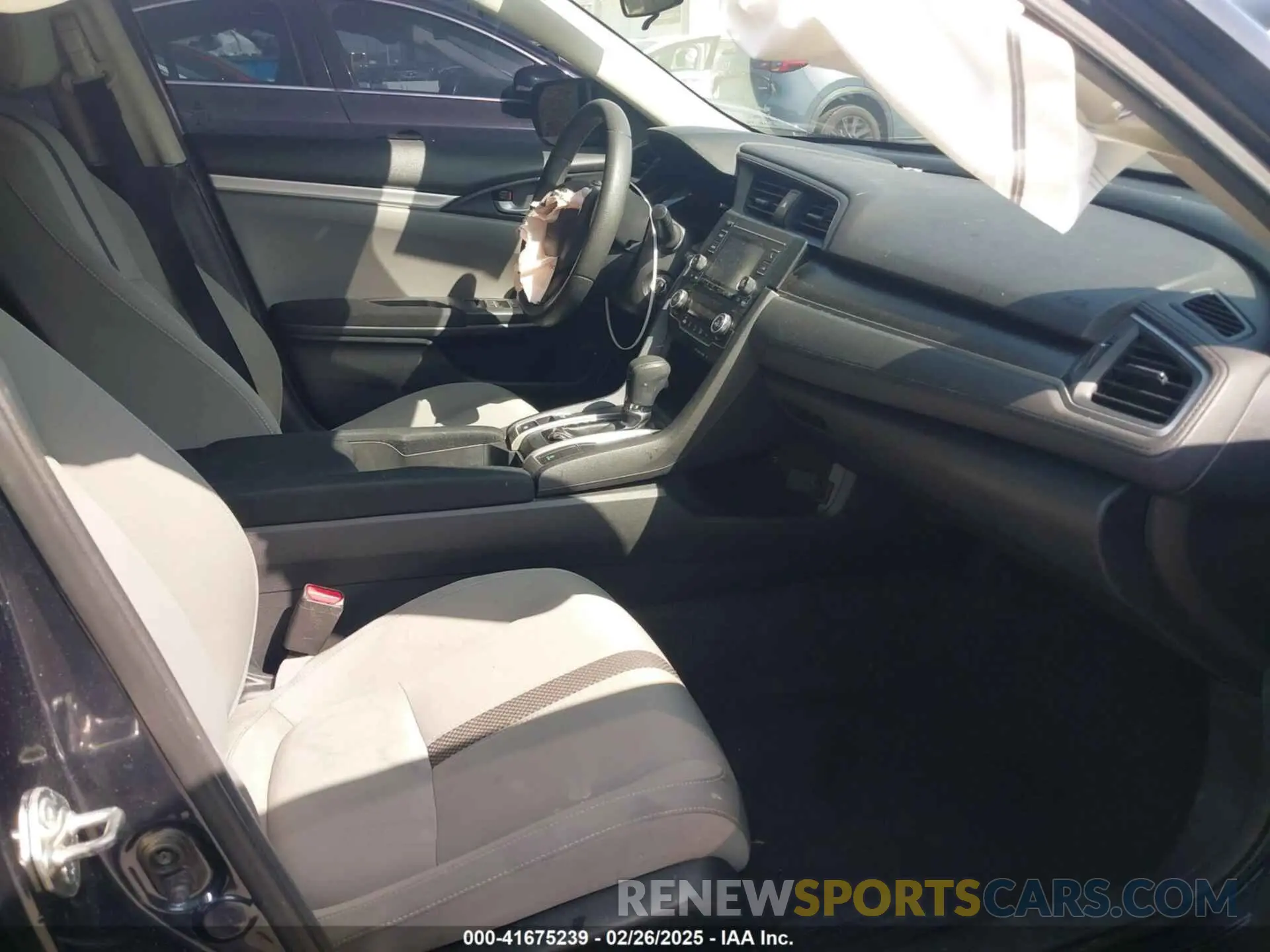 5 Photograph of a damaged car 2HGFC2F66KH564003 HONDA CIVIC 2019