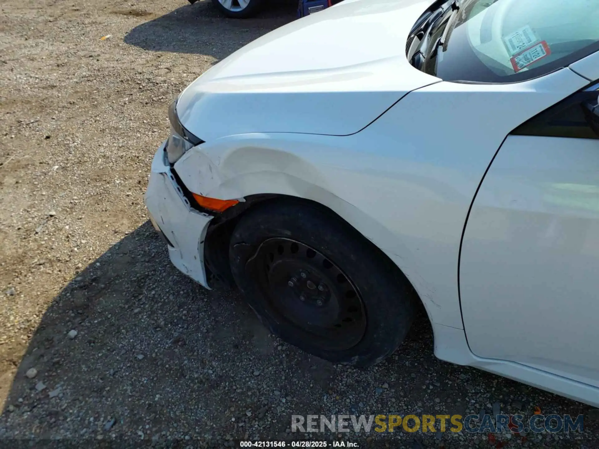 17 Photograph of a damaged car 2HGFC2F66KH567189 HONDA CIVIC 2019