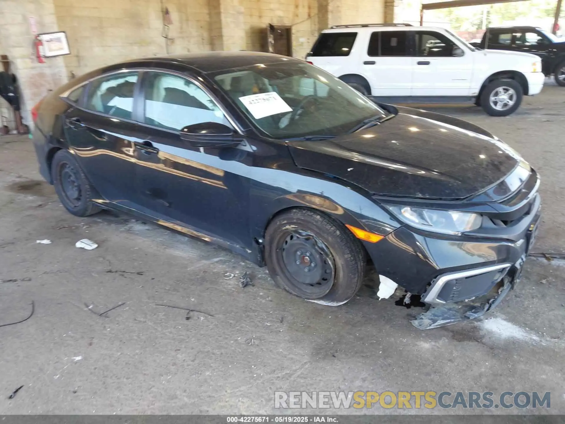 1 Photograph of a damaged car 2HGFC2F66KH582629 HONDA CIVIC 2019