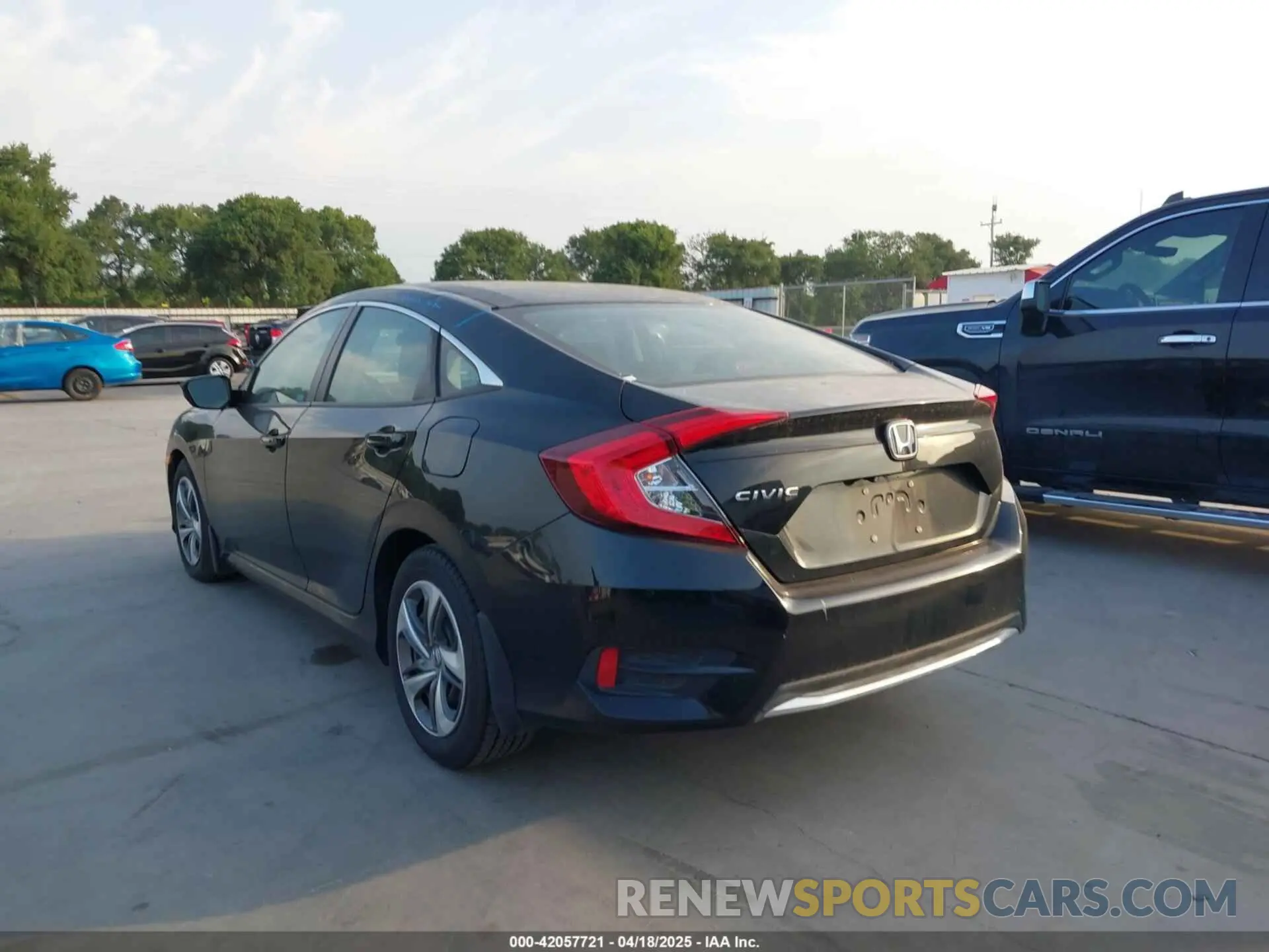 14 Photograph of a damaged car 2HGFC2F67KH552880 HONDA CIVIC 2019