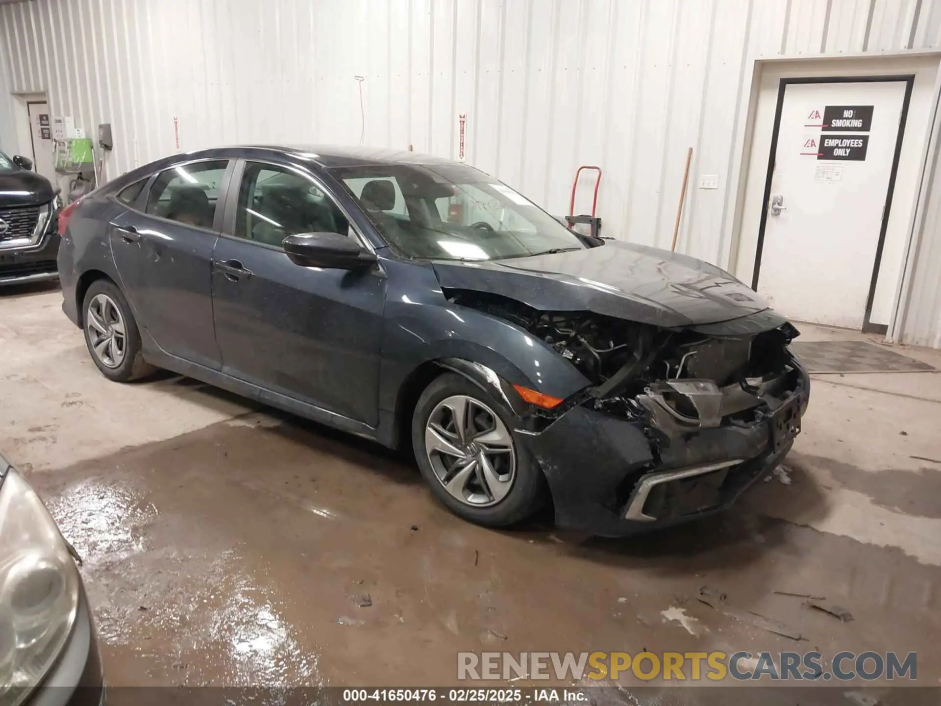 1 Photograph of a damaged car 2HGFC2F67KH555908 HONDA CIVIC 2019