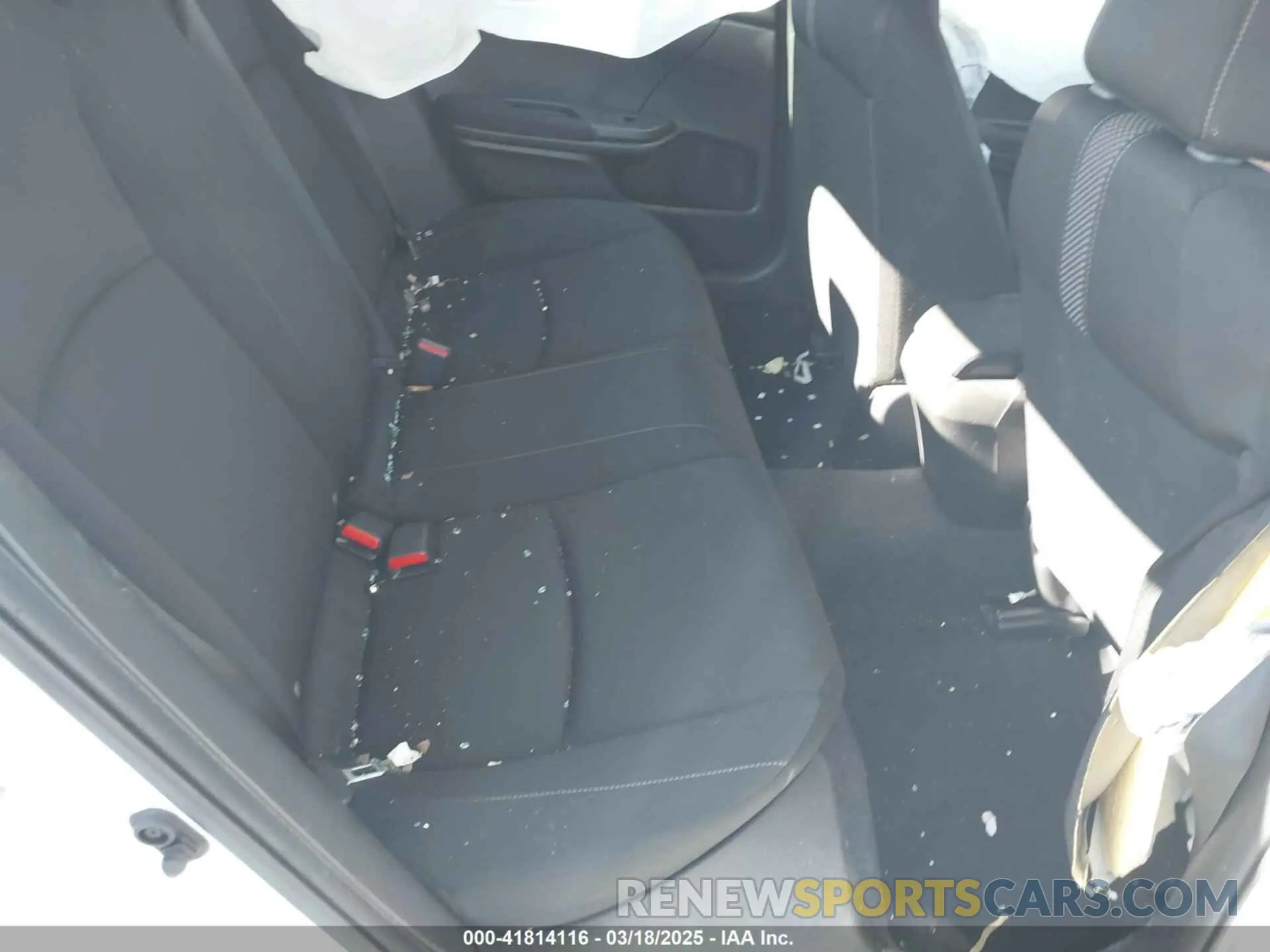 8 Photograph of a damaged car 2HGFC2F67KH572191 HONDA CIVIC 2019
