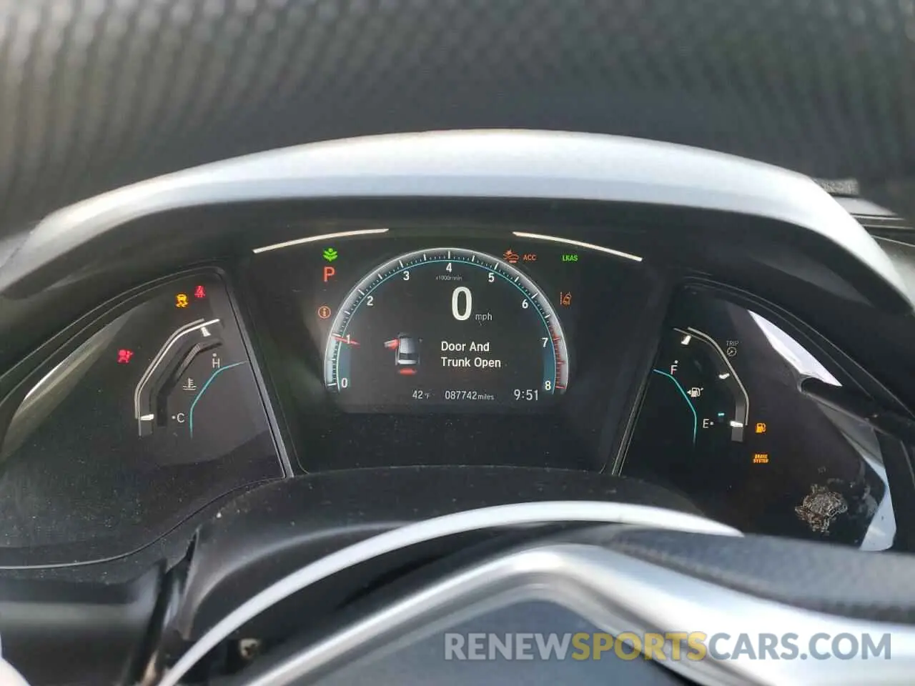 9 Photograph of a damaged car 2HGFC2F67KH574085 HONDA CIVIC 2019