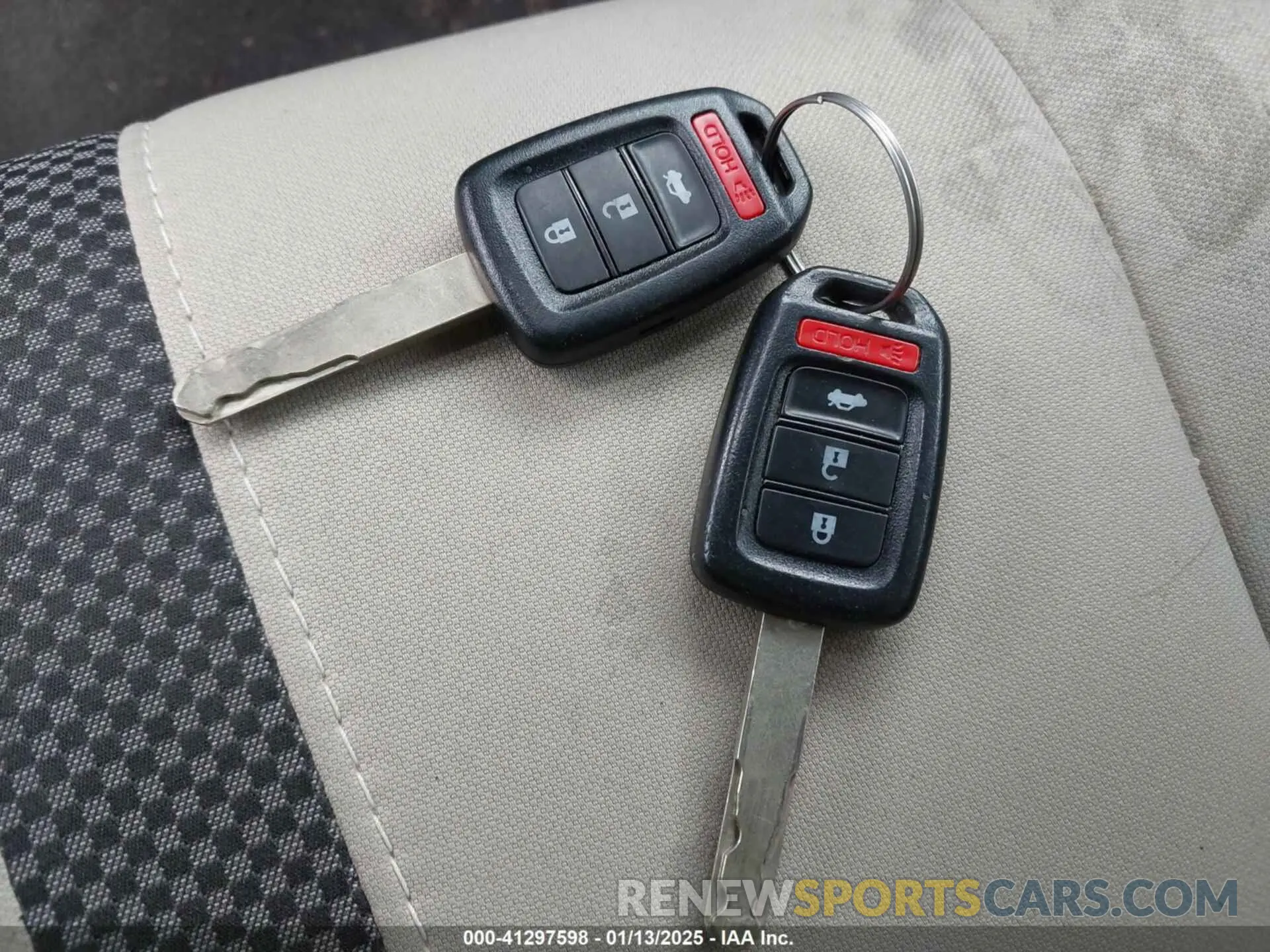 11 Photograph of a damaged car 2HGFC2F67KH581117 HONDA CIVIC 2019