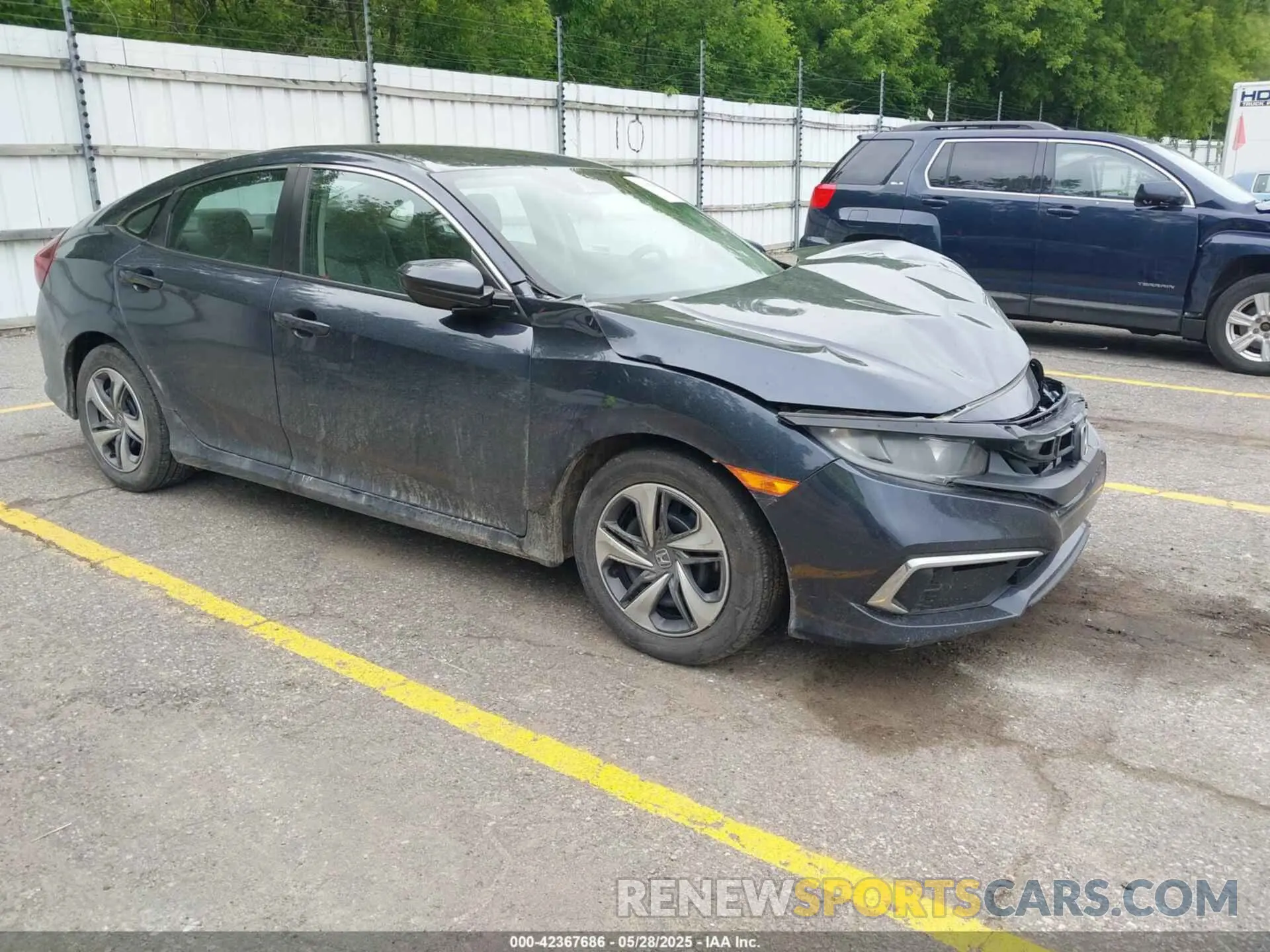 1 Photograph of a damaged car 2HGFC2F67KH600863 HONDA CIVIC 2019