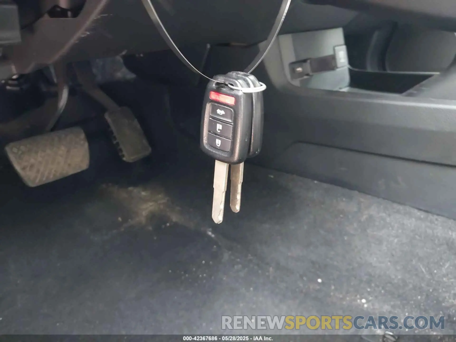 11 Photograph of a damaged car 2HGFC2F67KH600863 HONDA CIVIC 2019