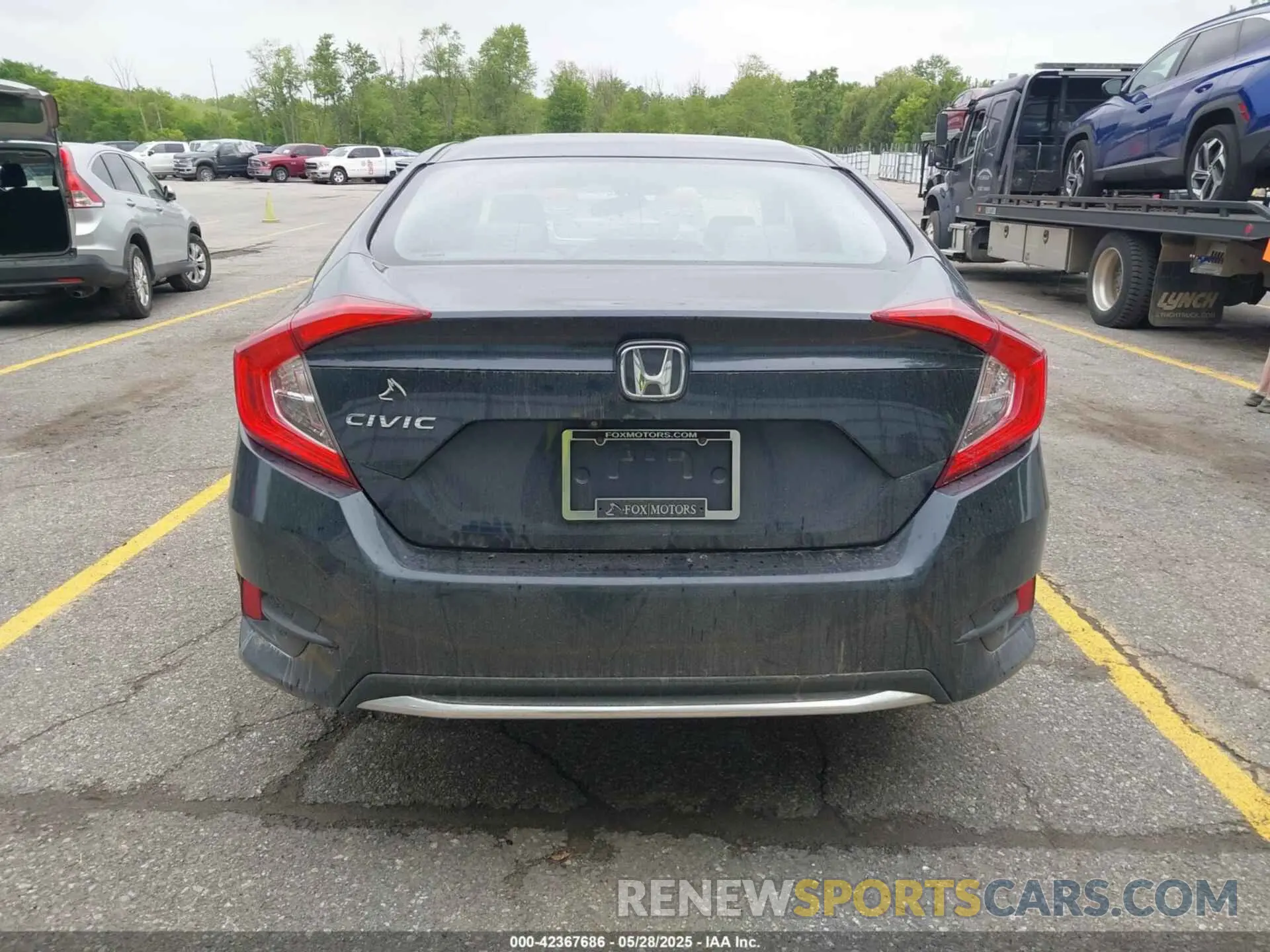 16 Photograph of a damaged car 2HGFC2F67KH600863 HONDA CIVIC 2019