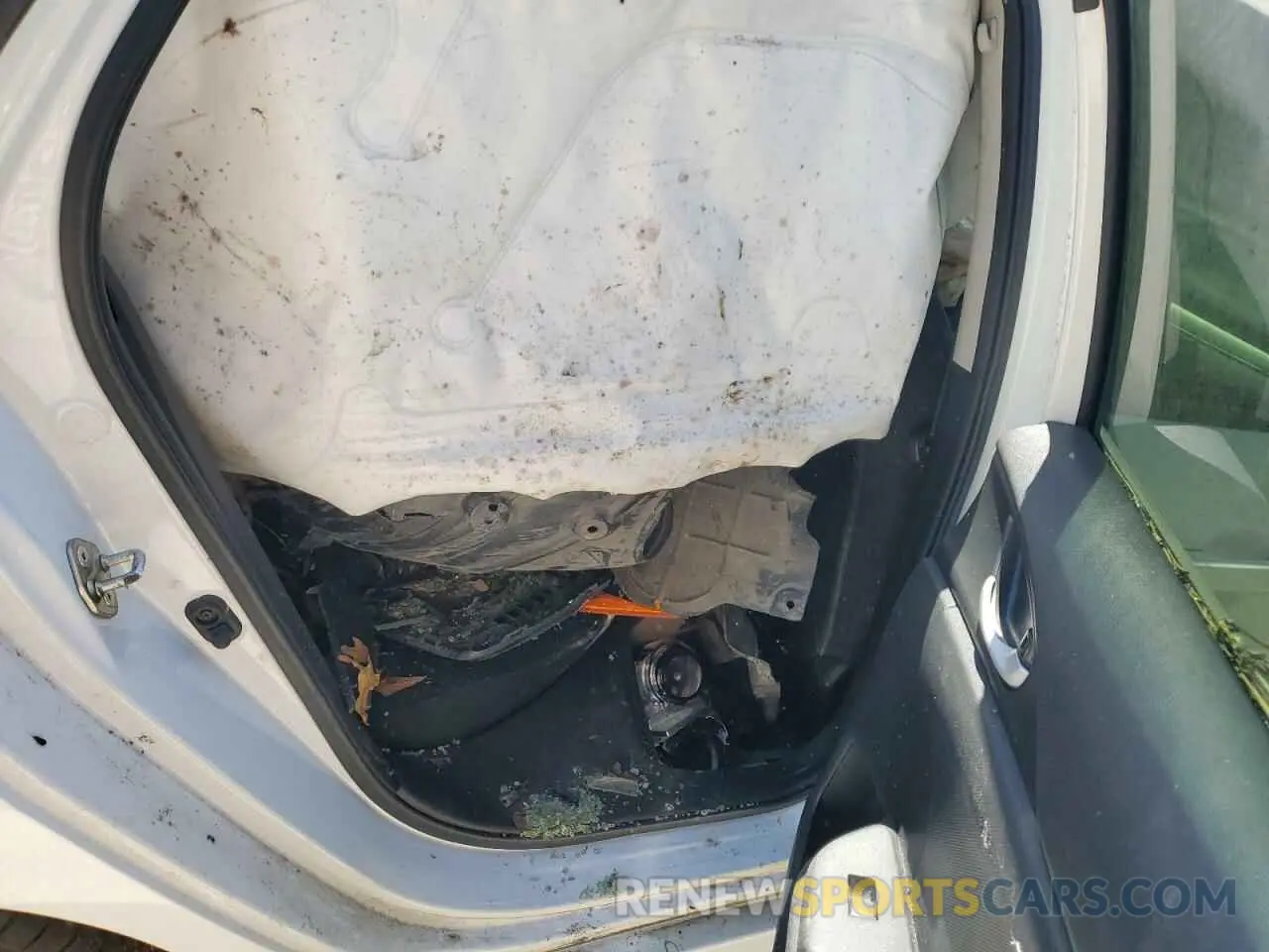 10 Photograph of a damaged car 2HGFC2F68KH507415 HONDA CIVIC 2019
