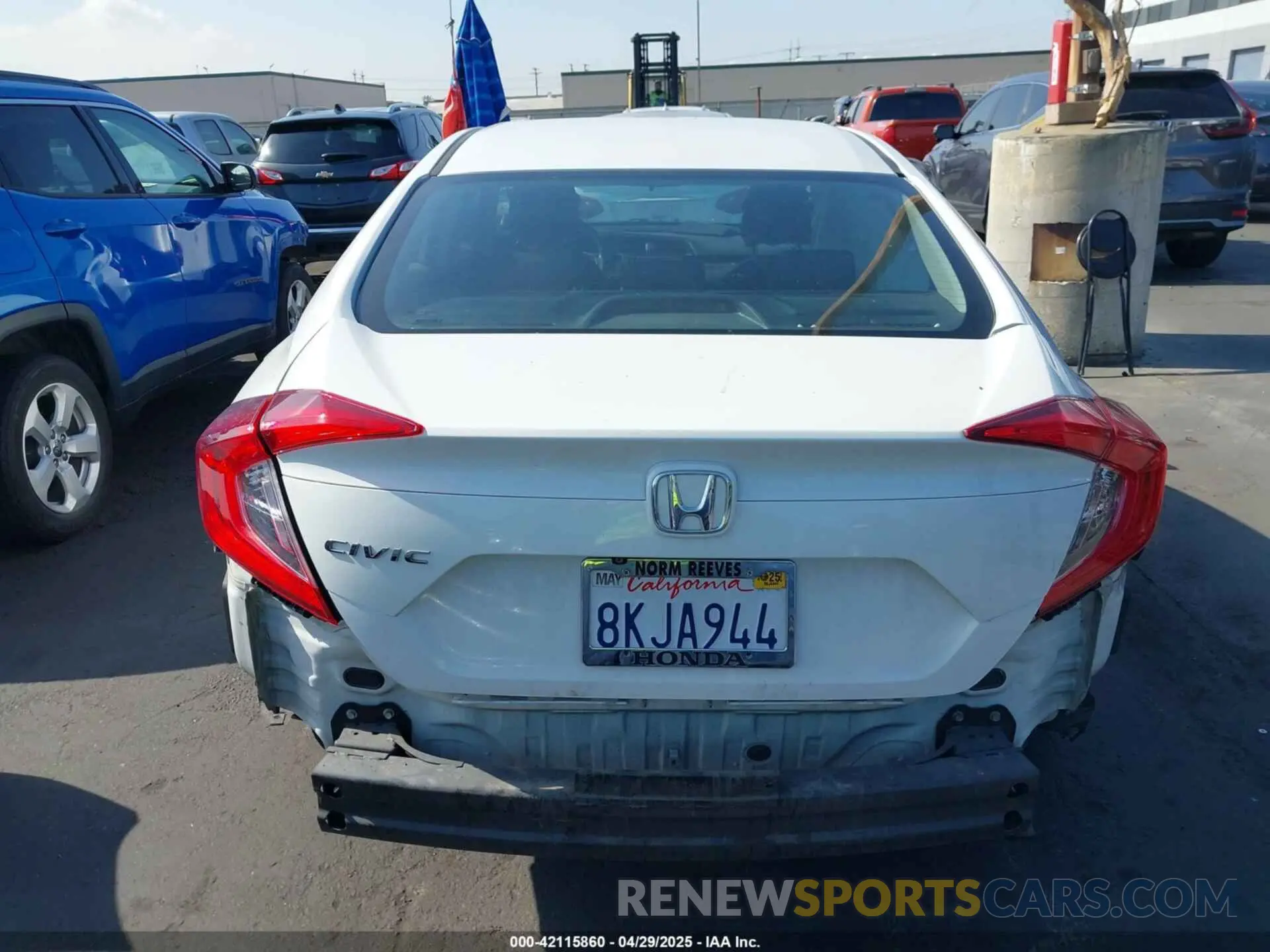 17 Photograph of a damaged car 2HGFC2F68KH531925 HONDA CIVIC 2019