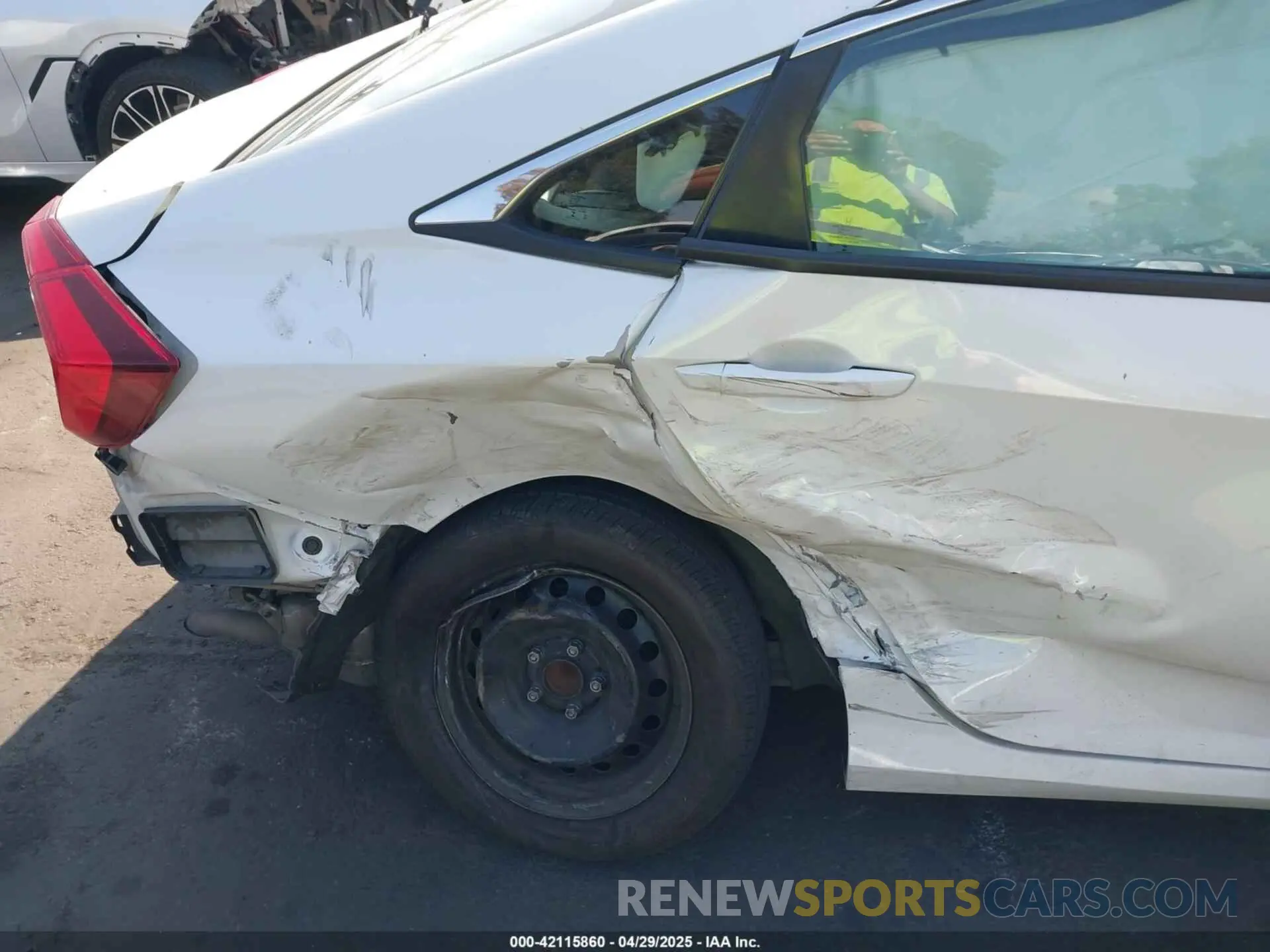 6 Photograph of a damaged car 2HGFC2F68KH531925 HONDA CIVIC 2019