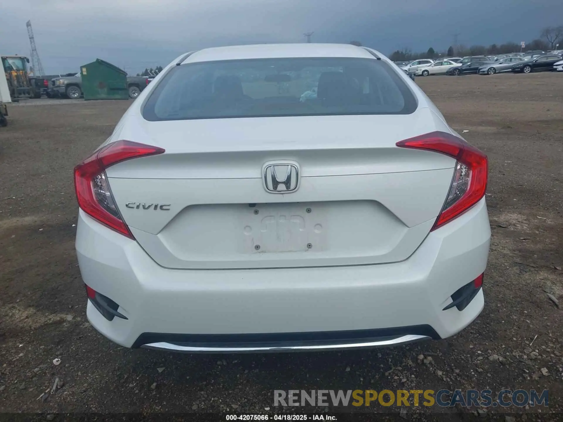 17 Photograph of a damaged car 2HGFC2F68KH573107 HONDA CIVIC 2019